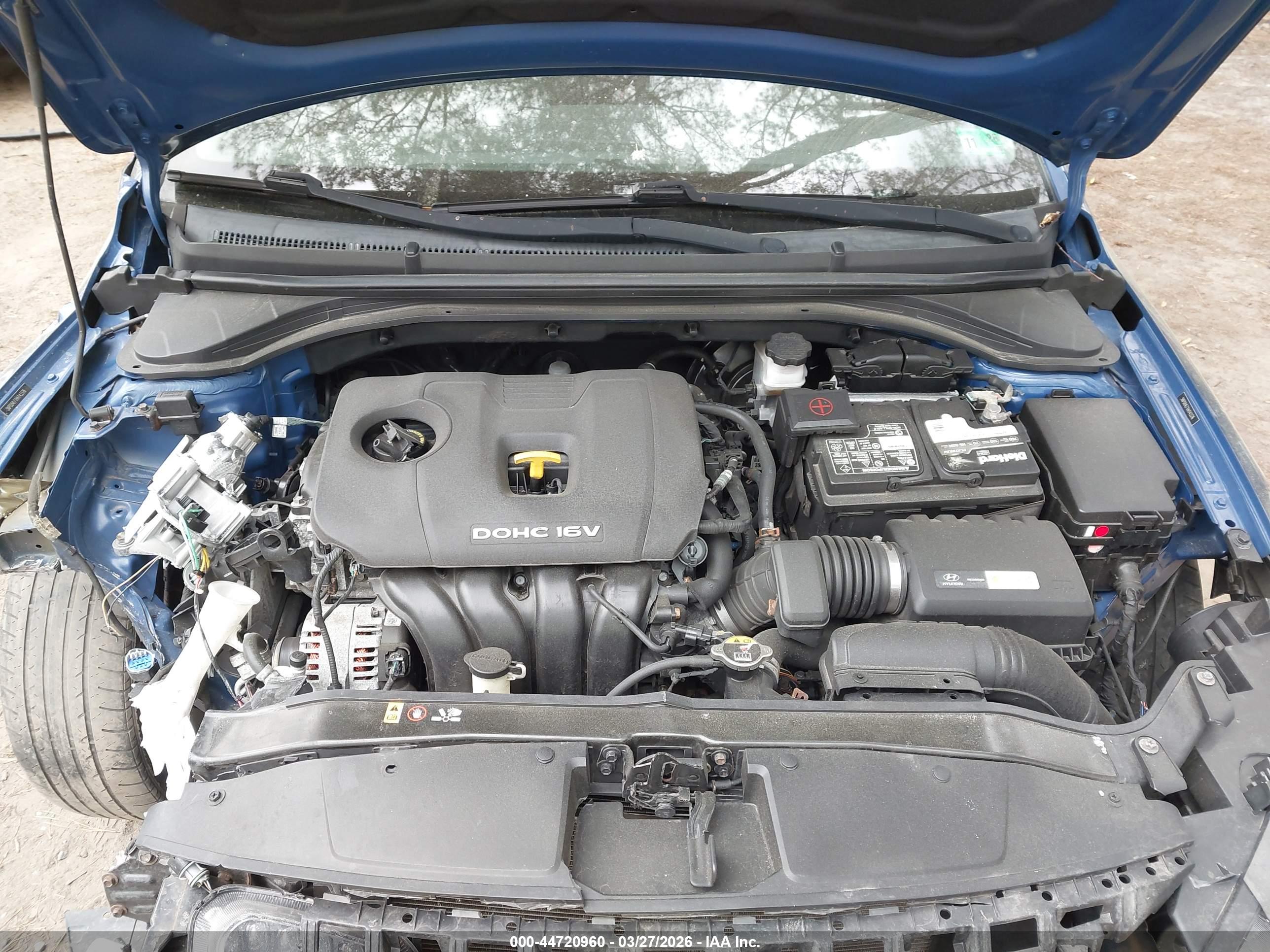 HYUNDAI ELANTRA image 10