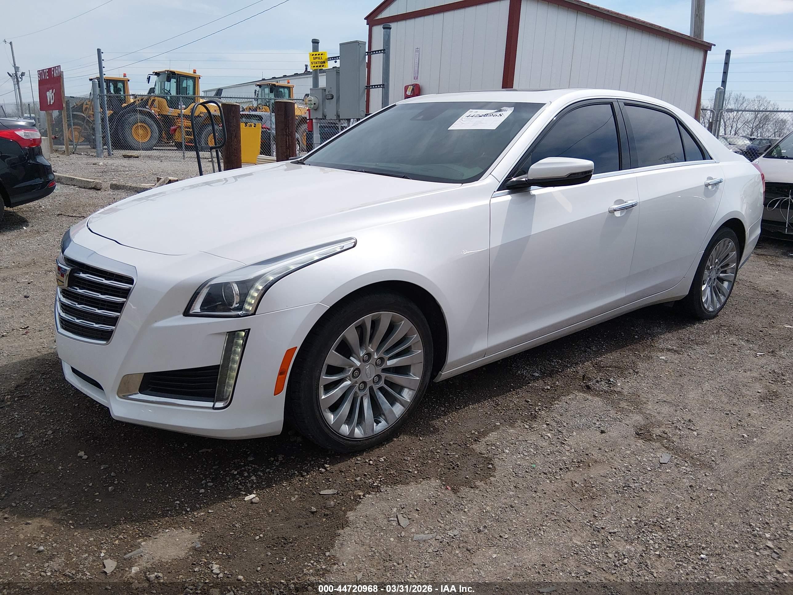 CADILLAC CTS image 2