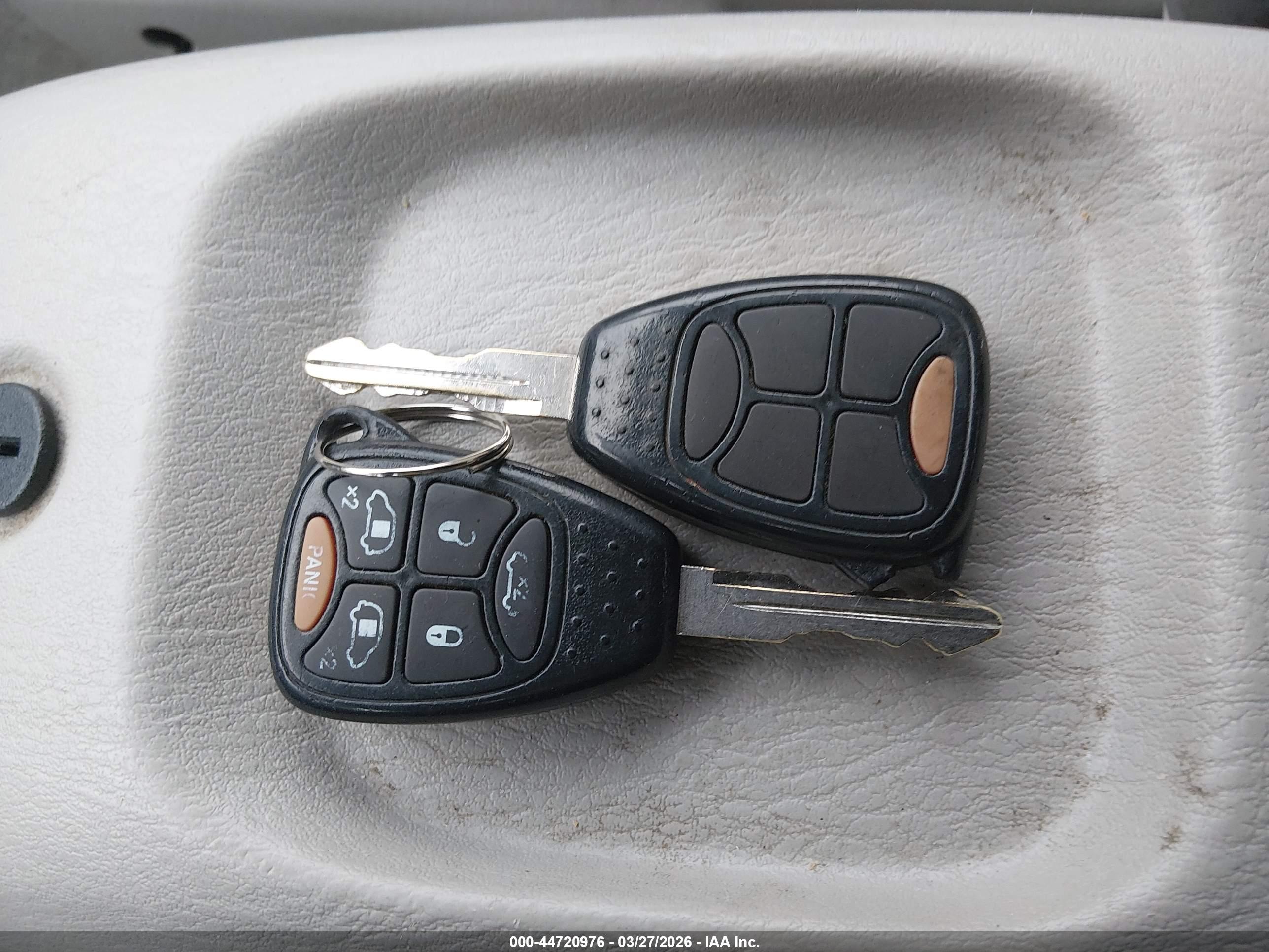 DODGE GRAND image 11