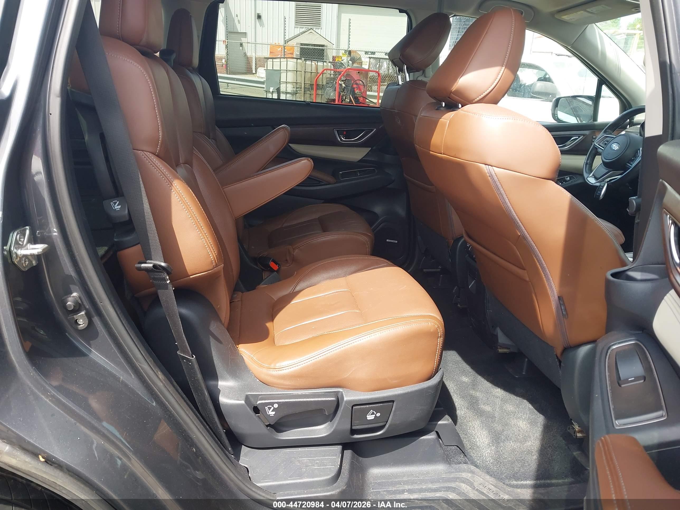 SUBARU ASCENT image 8