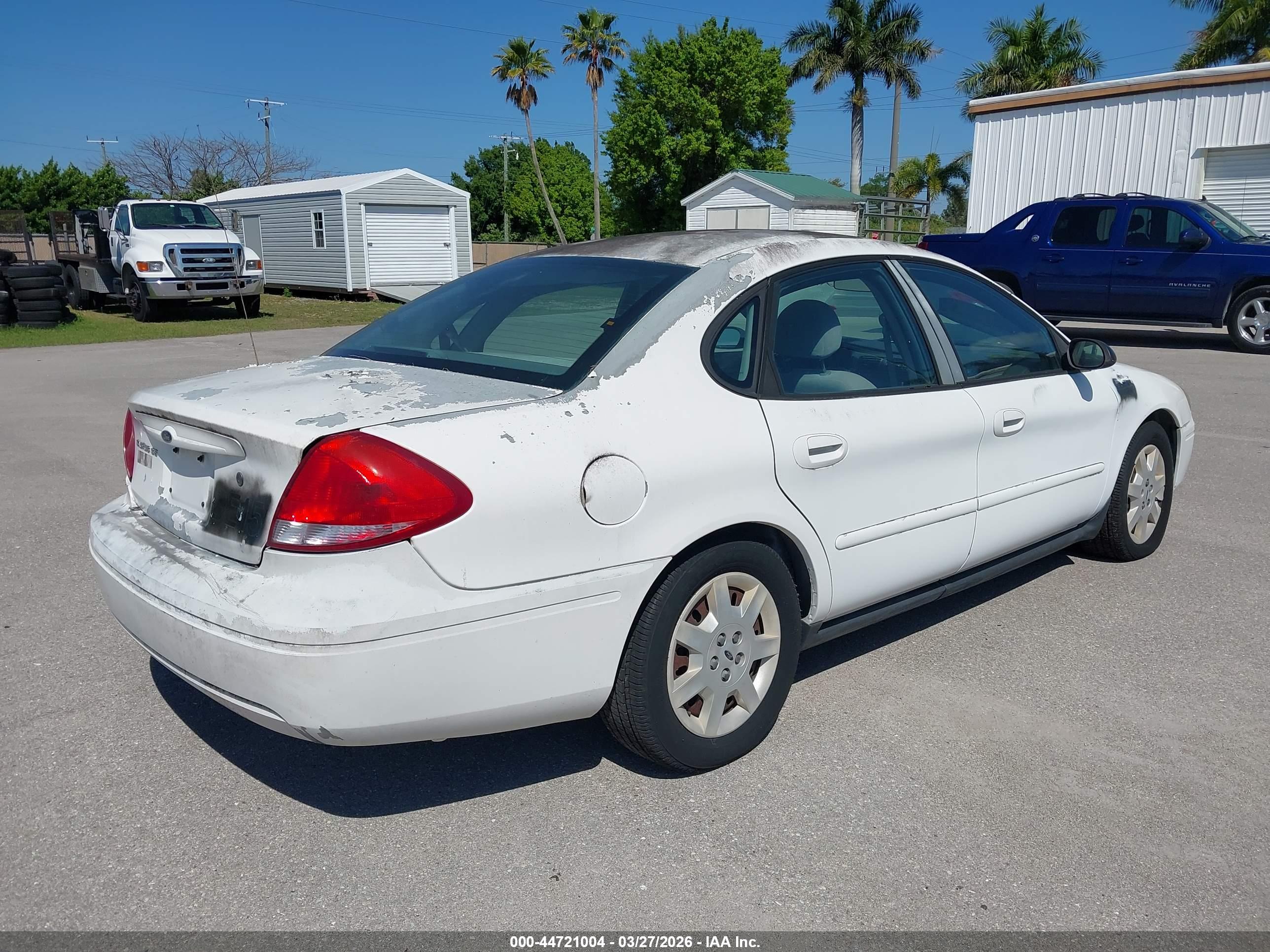 FORD TAURUS image 4