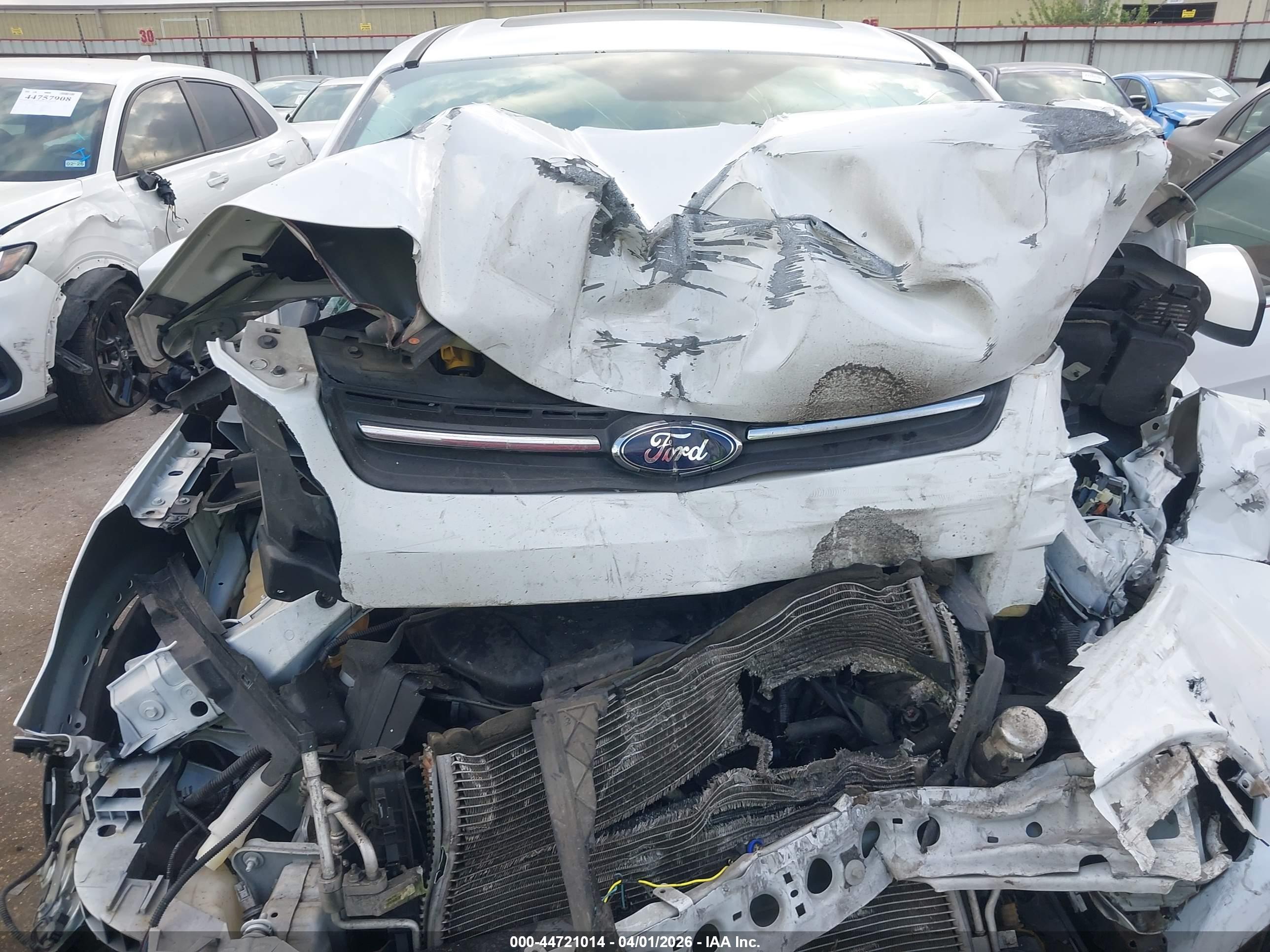 FORD ESCAPE image 10