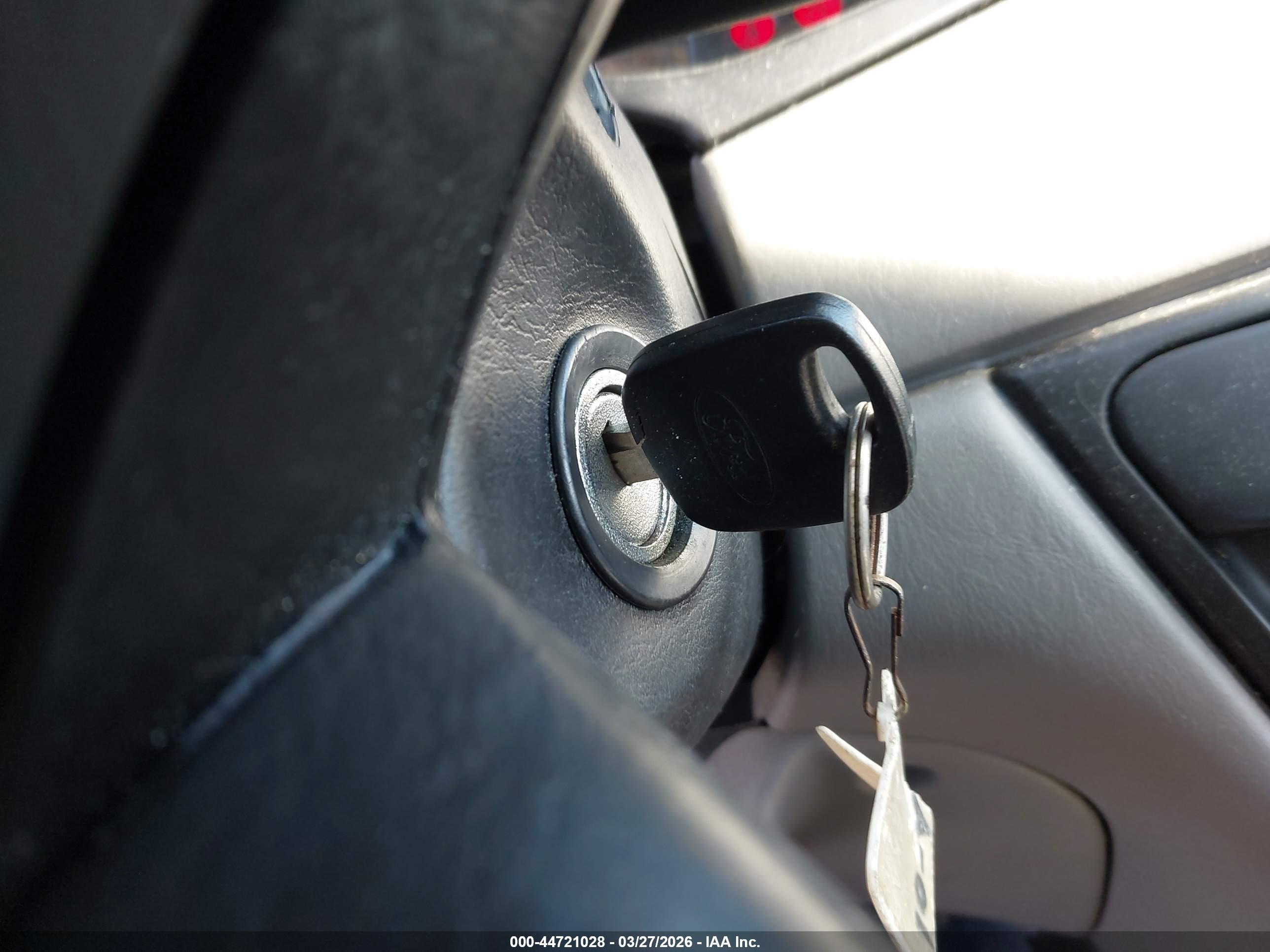 FORD FOCUS image 11