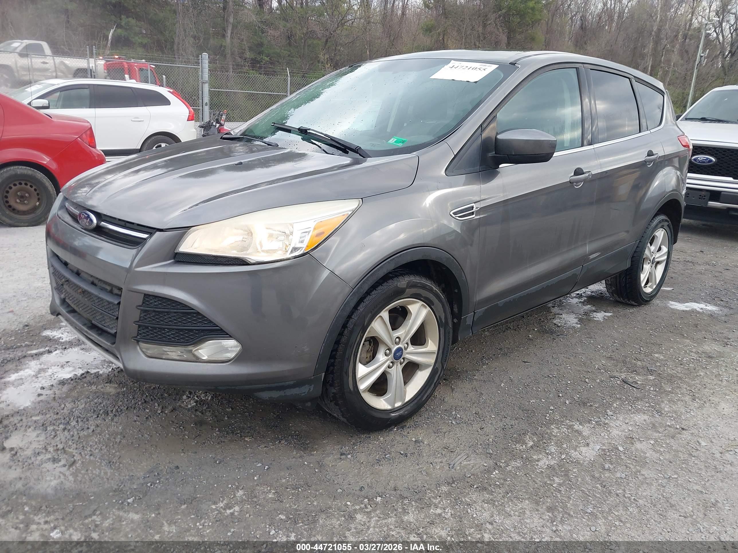 FORD ESCAPE image 2