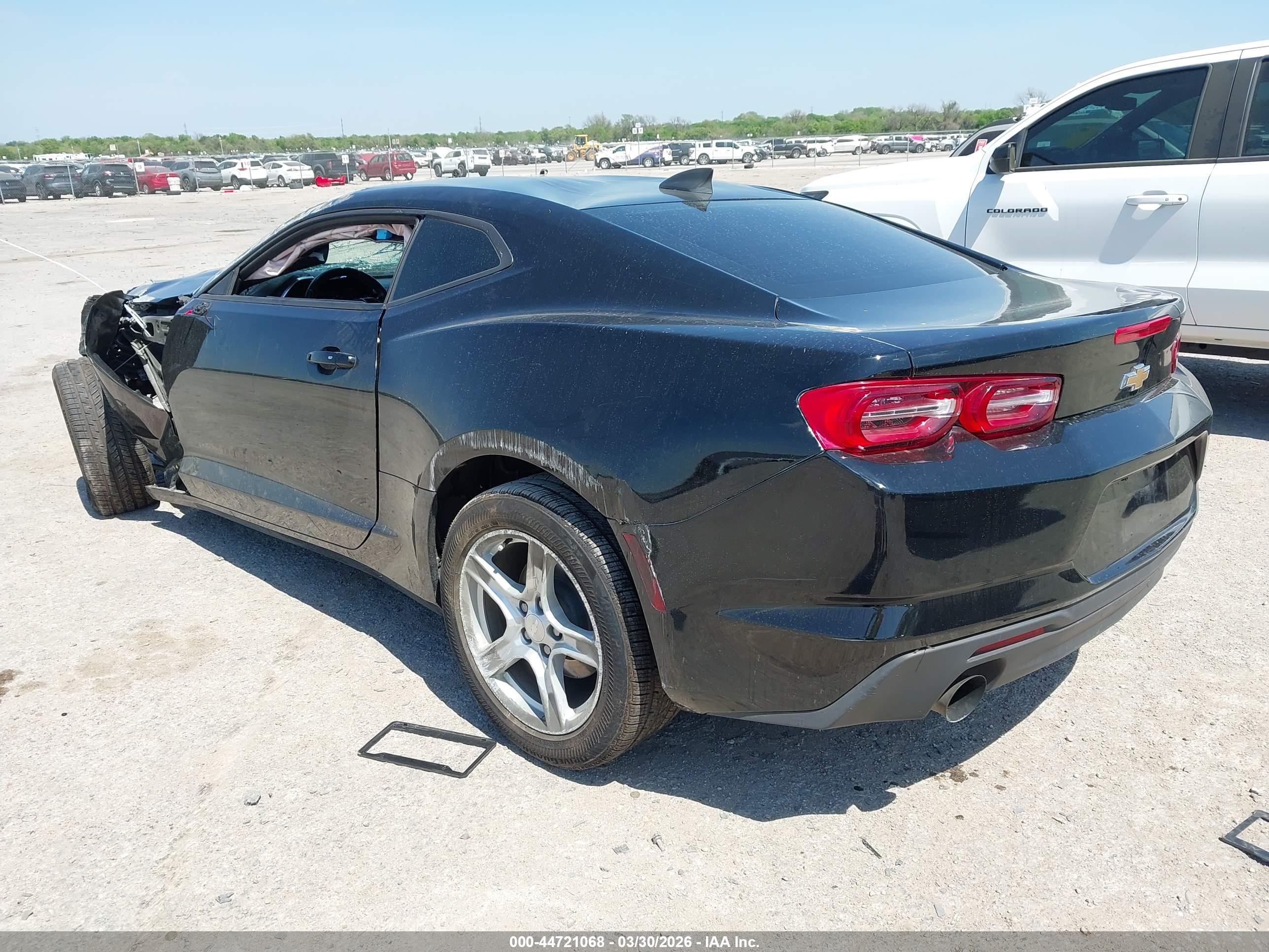 CHEVROLET CAMARO image 3