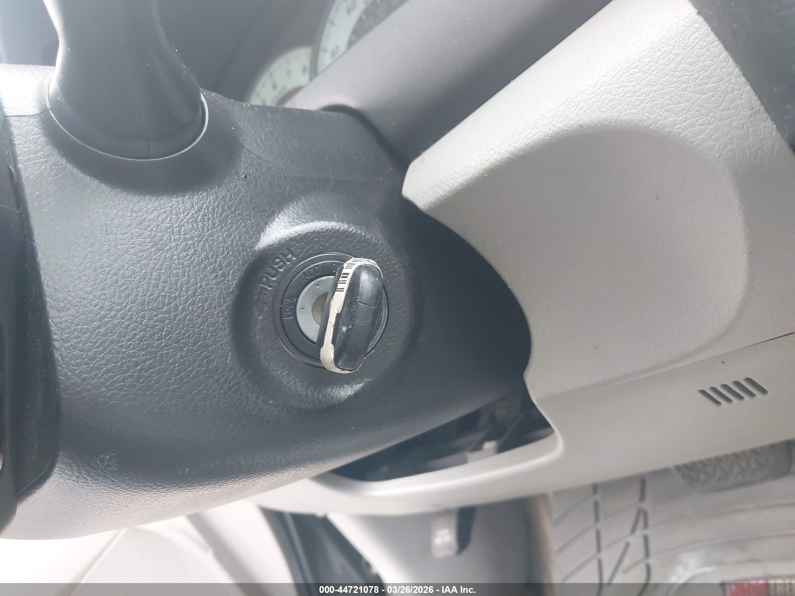 TOYOTA CAMRY image 11