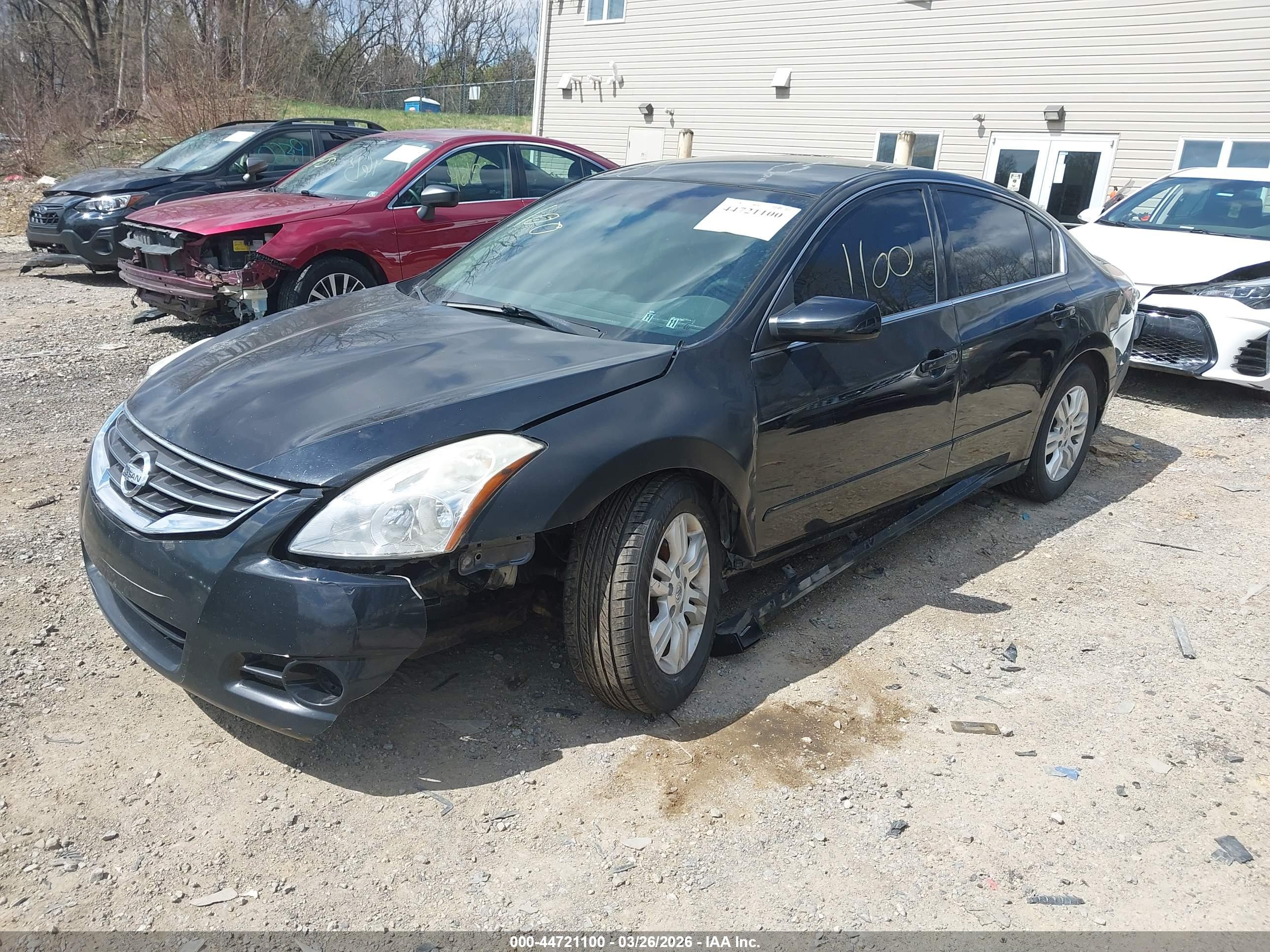 NISSAN ALTIMA image 2