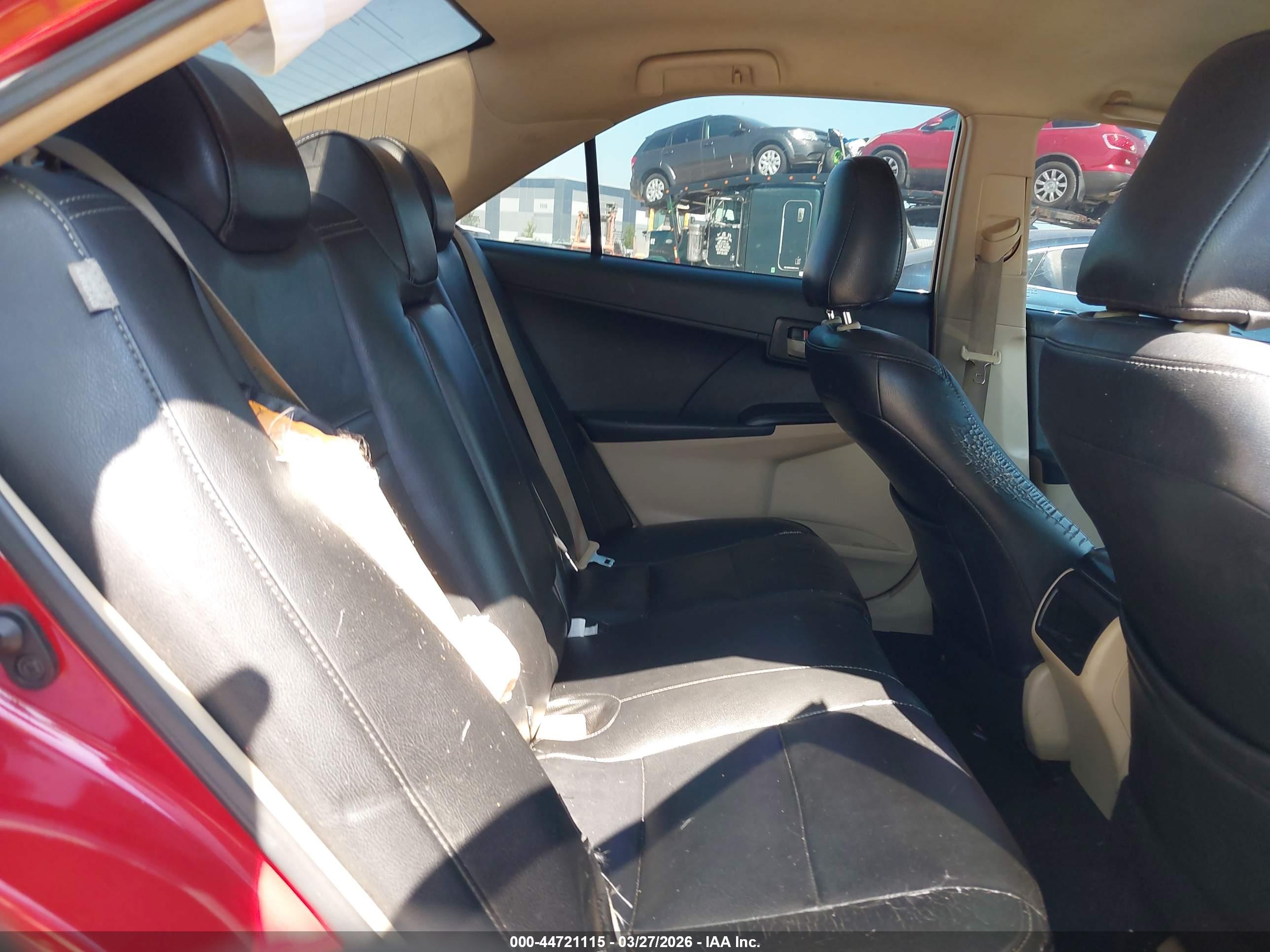 TOYOTA CAMRY image 8