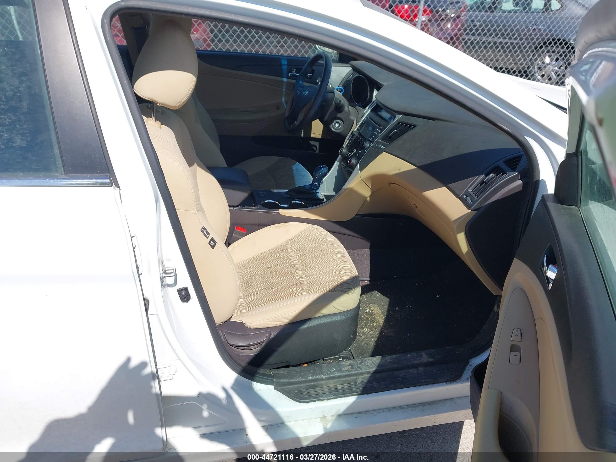 HYUNDAI SONATA image 5