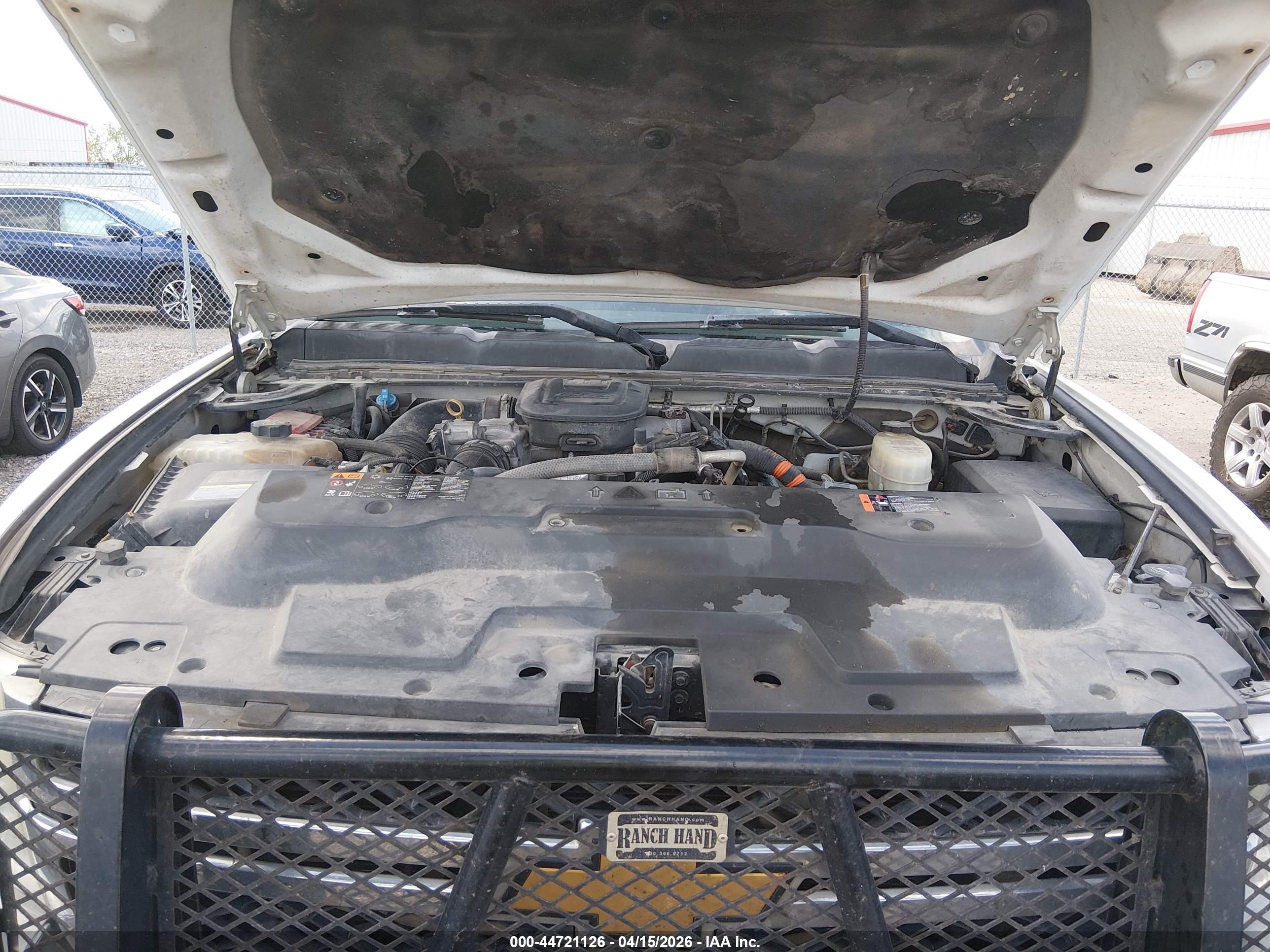 CHEVROLET SILVERADO image 10
