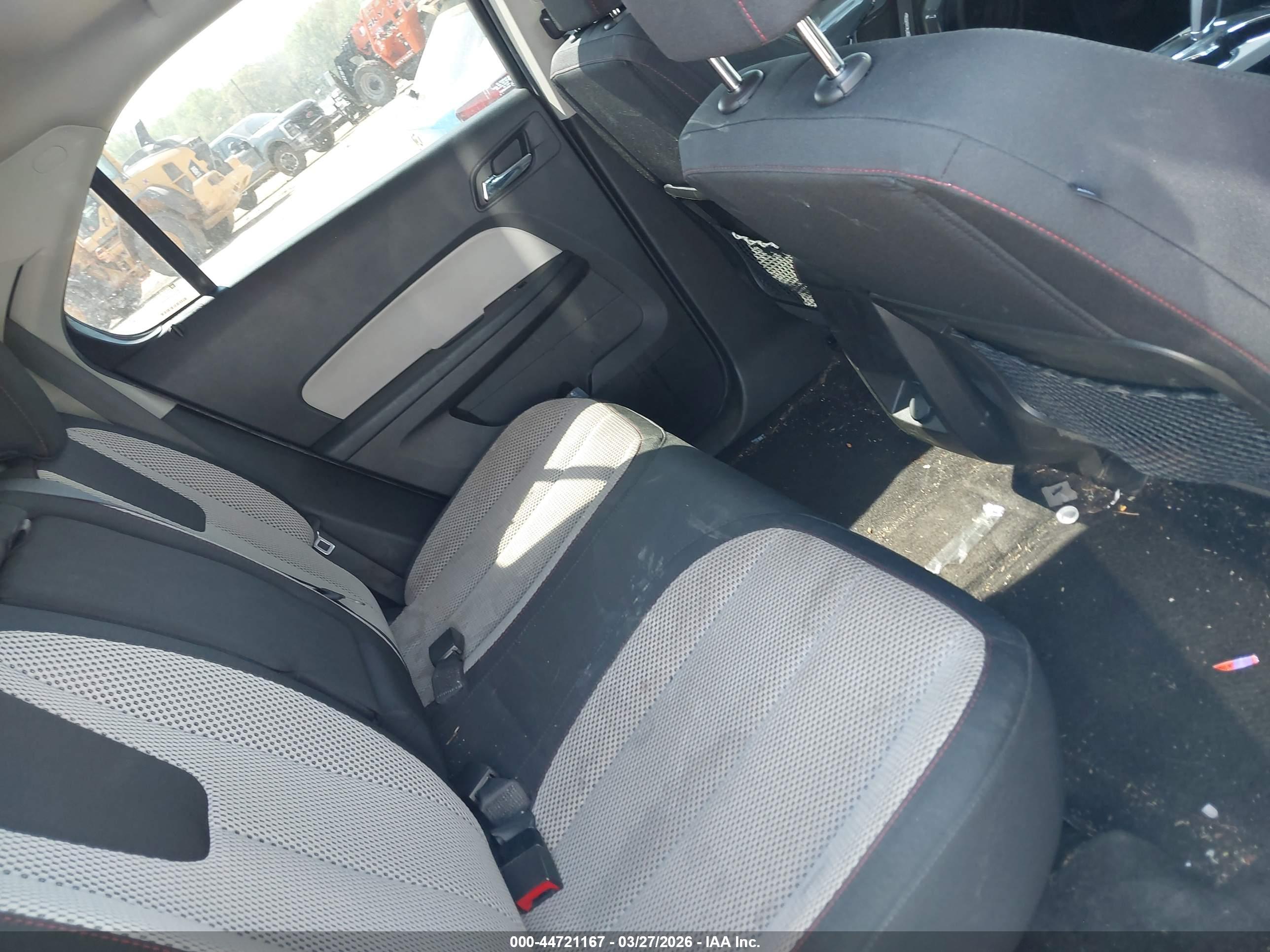 CHEVROLET EQUINOX image 8