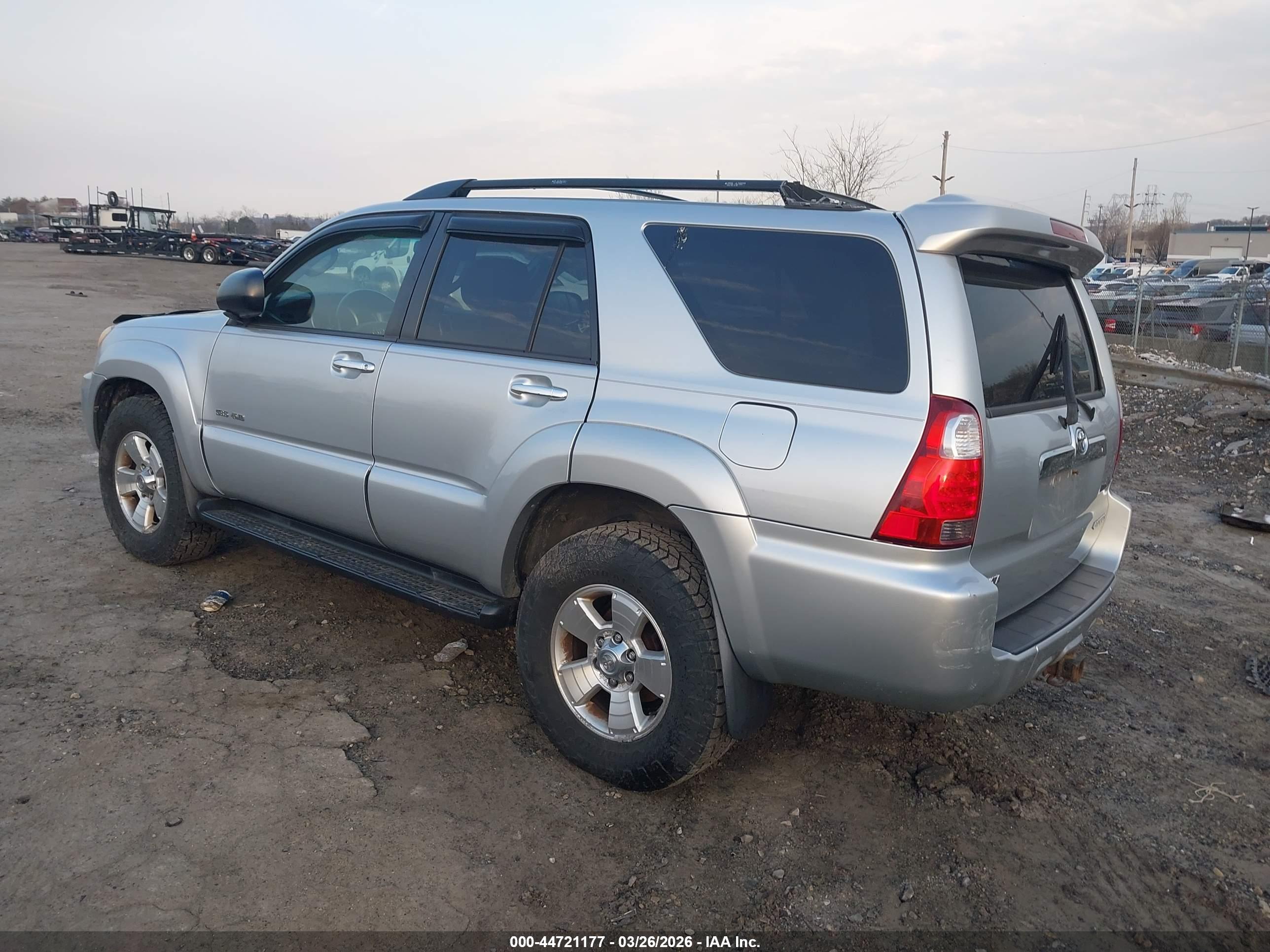 TOYOTA 4RUNNER image 3