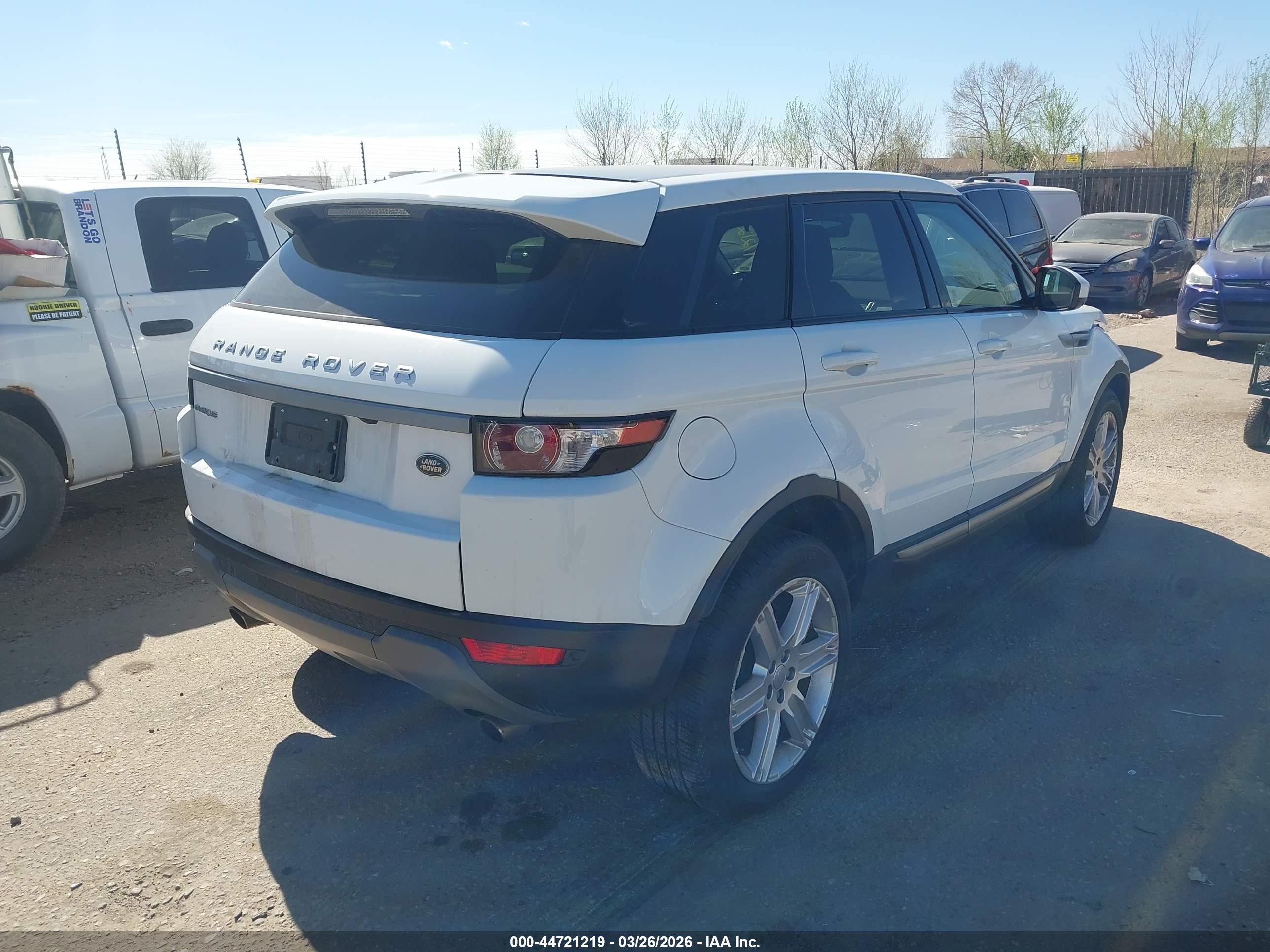 LAND ROVER image 4