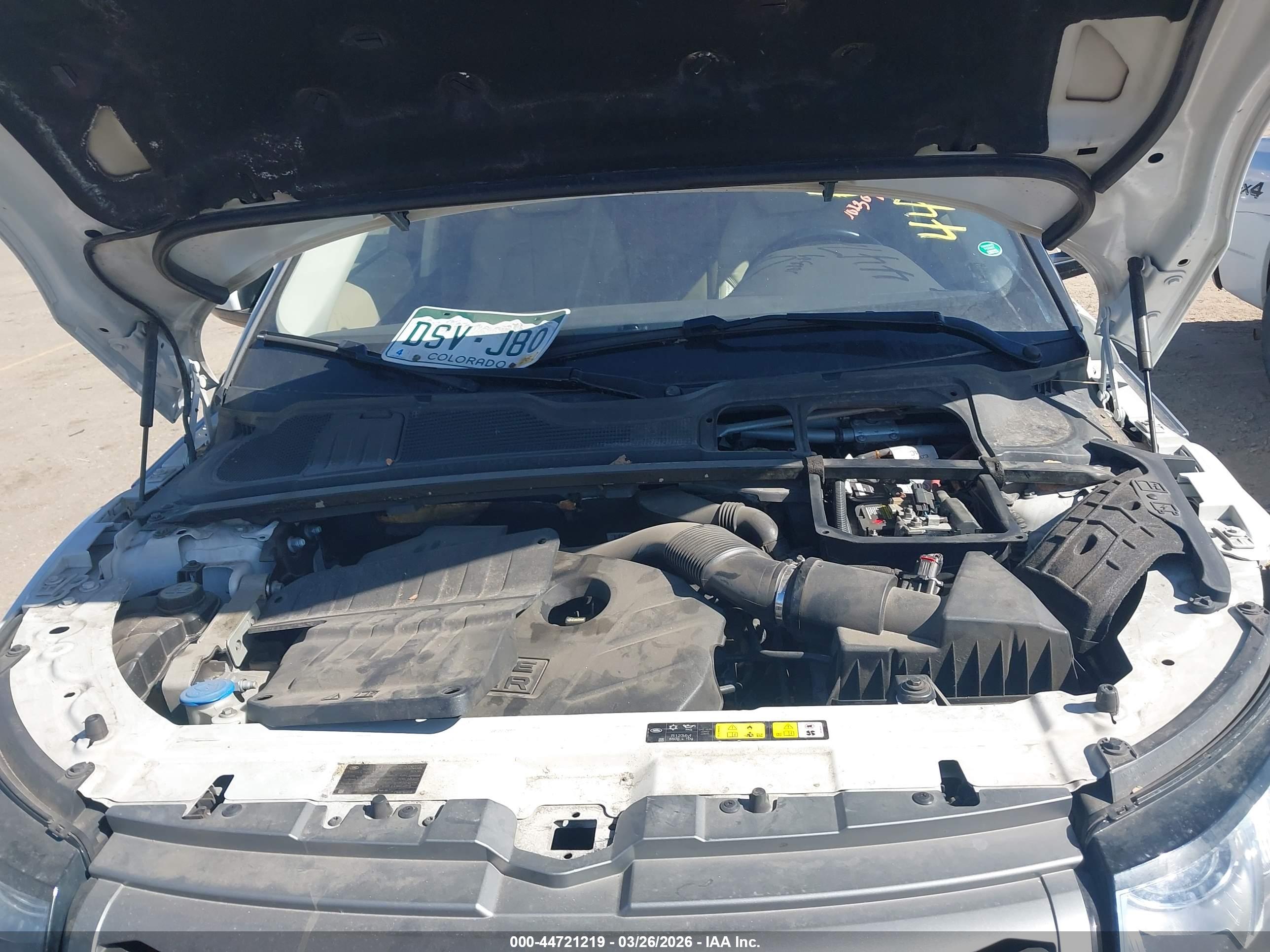 LAND ROVER image 6