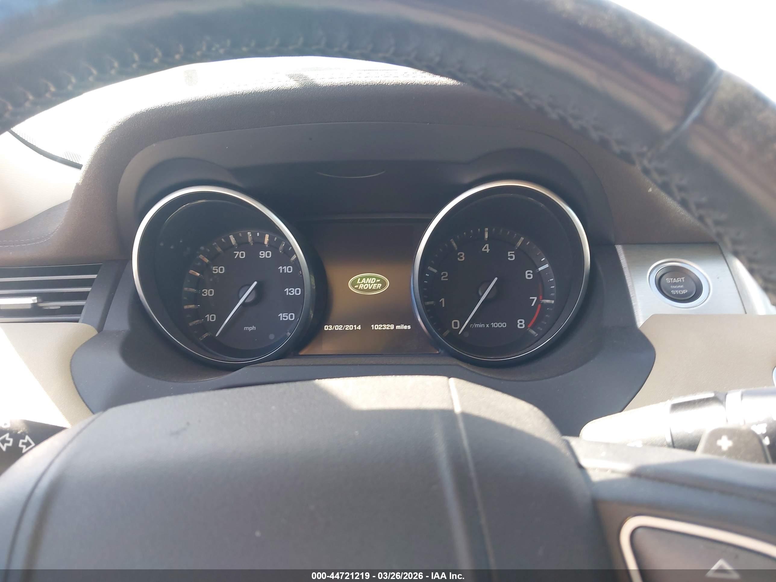 LAND ROVER image 7