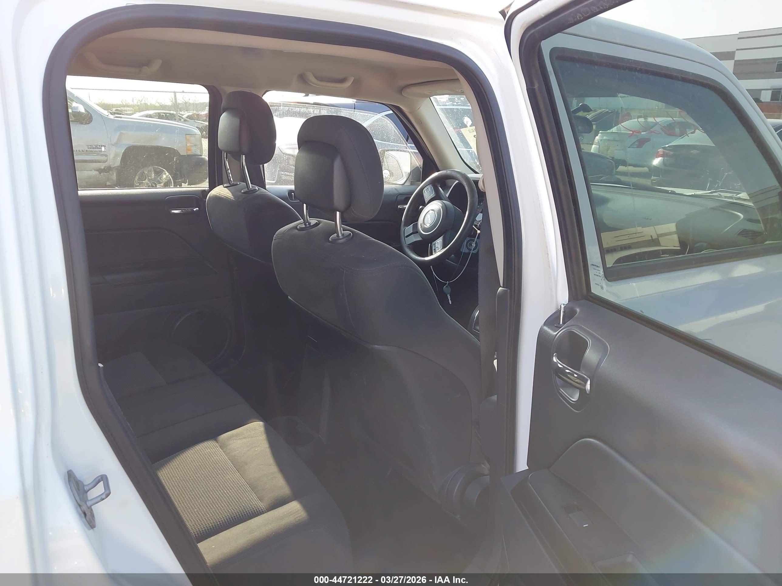 JEEP PATRIOT image 8