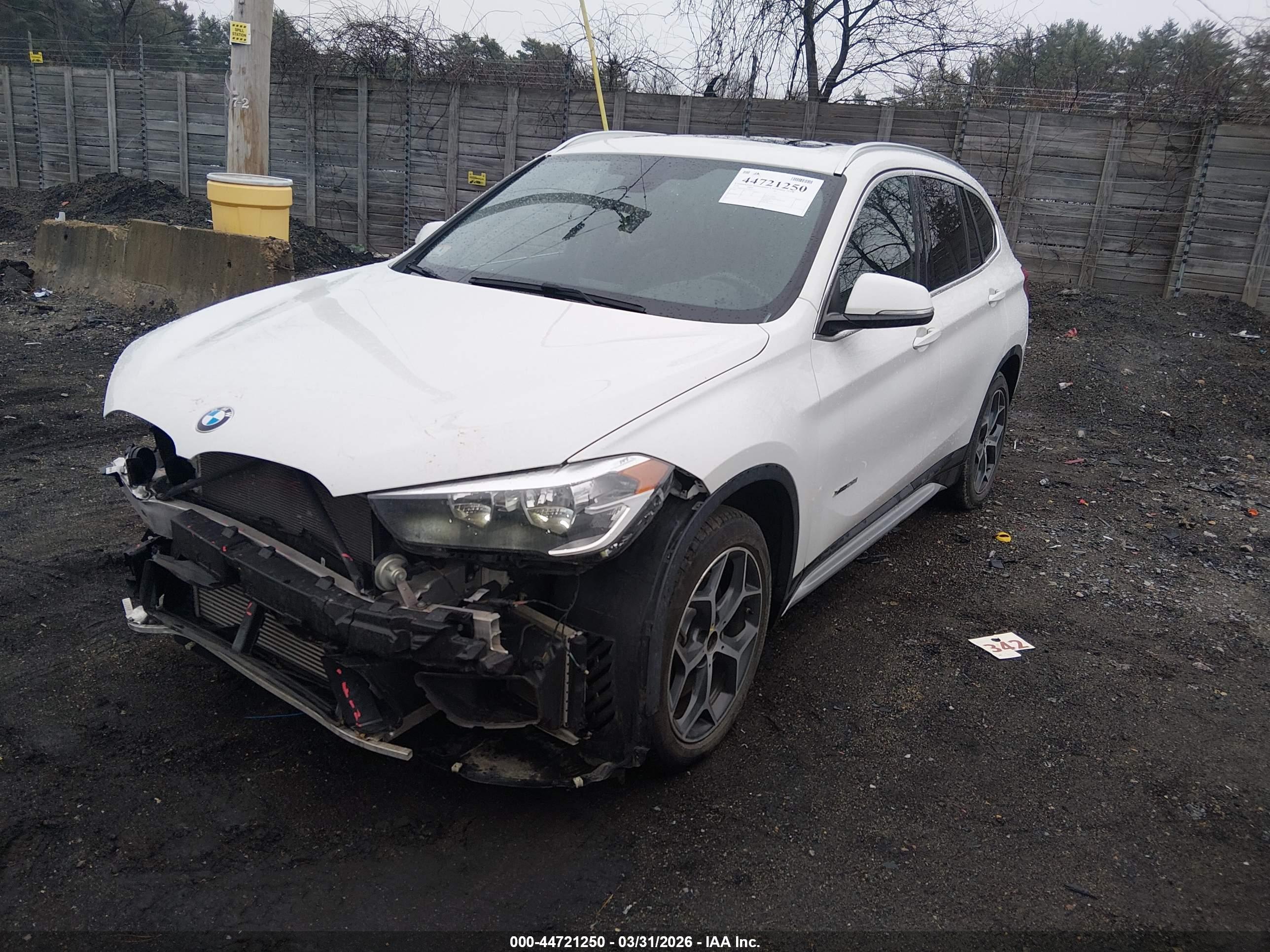 BMW X1 image 2