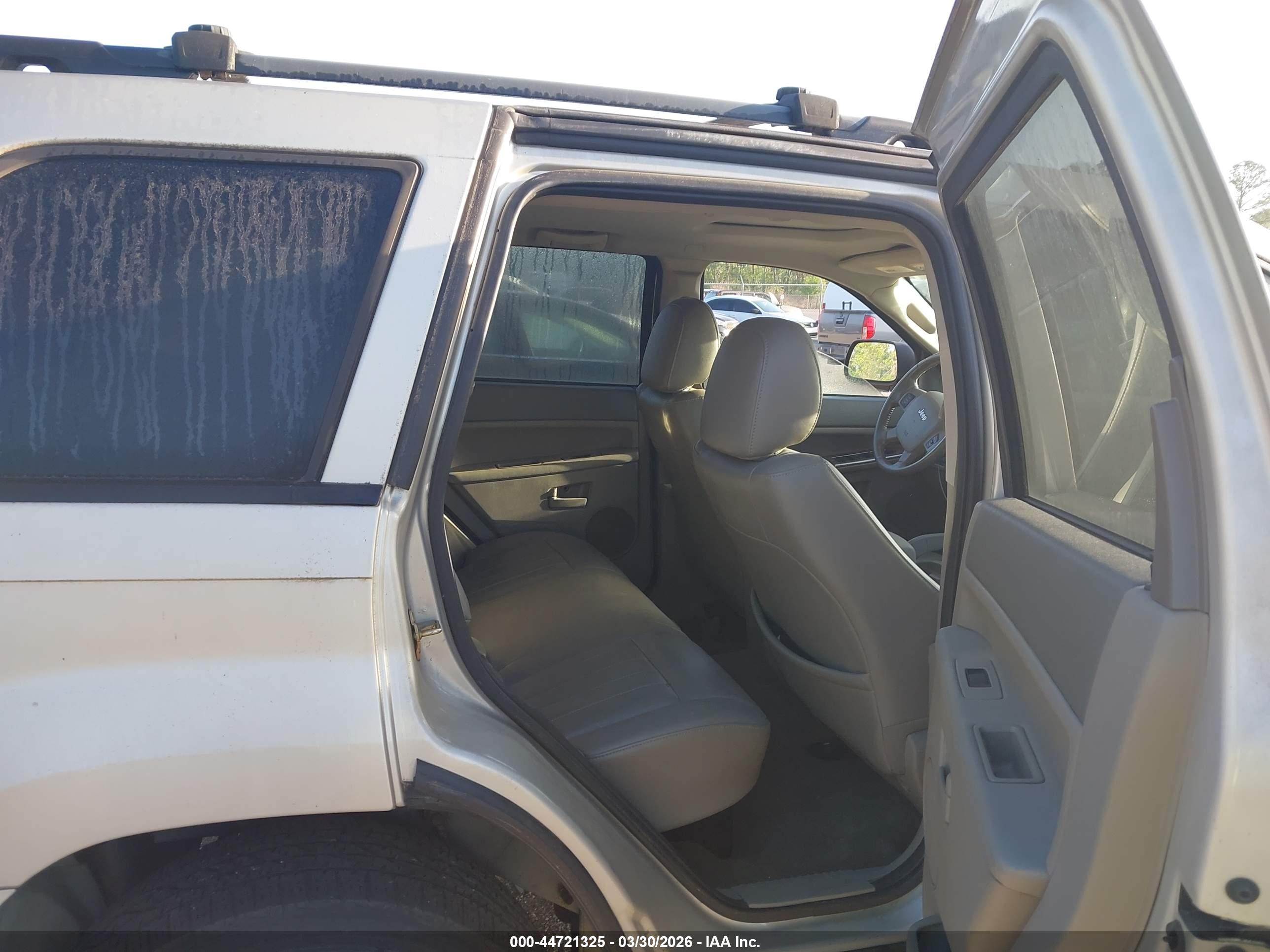 JEEP GRAND image 8