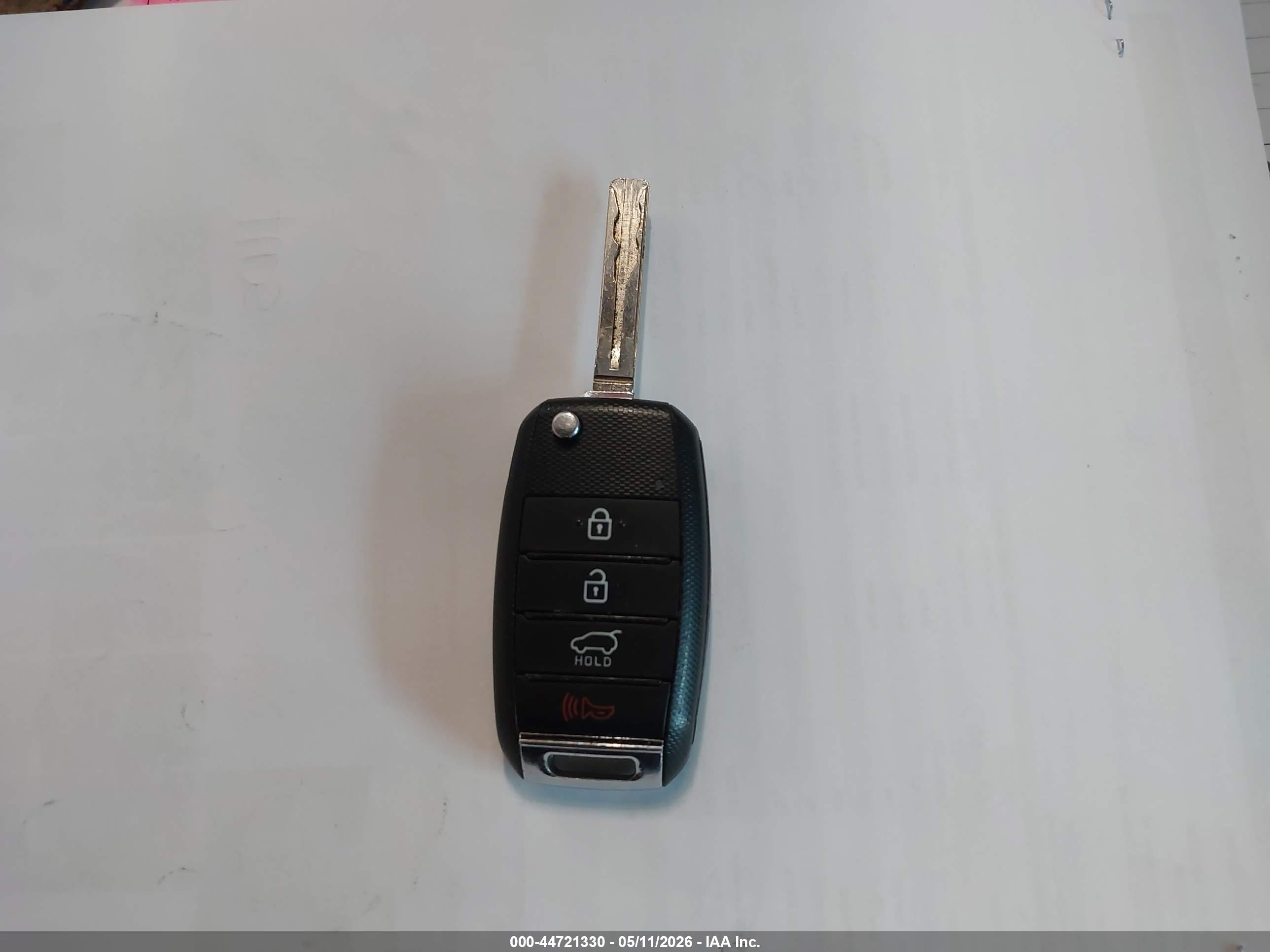 KIA SPORTAGE image 11