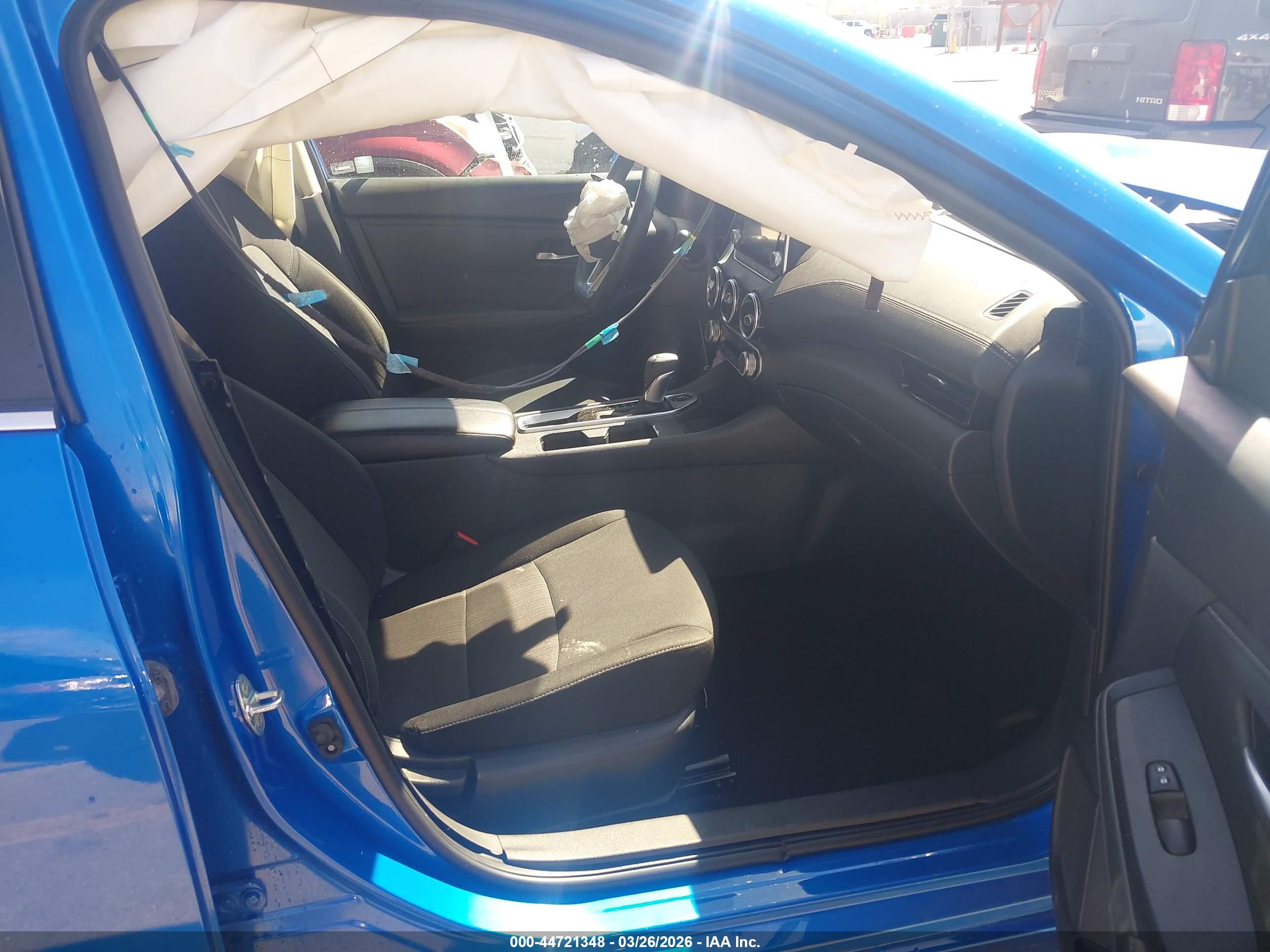 NISSAN SENTRA image 5