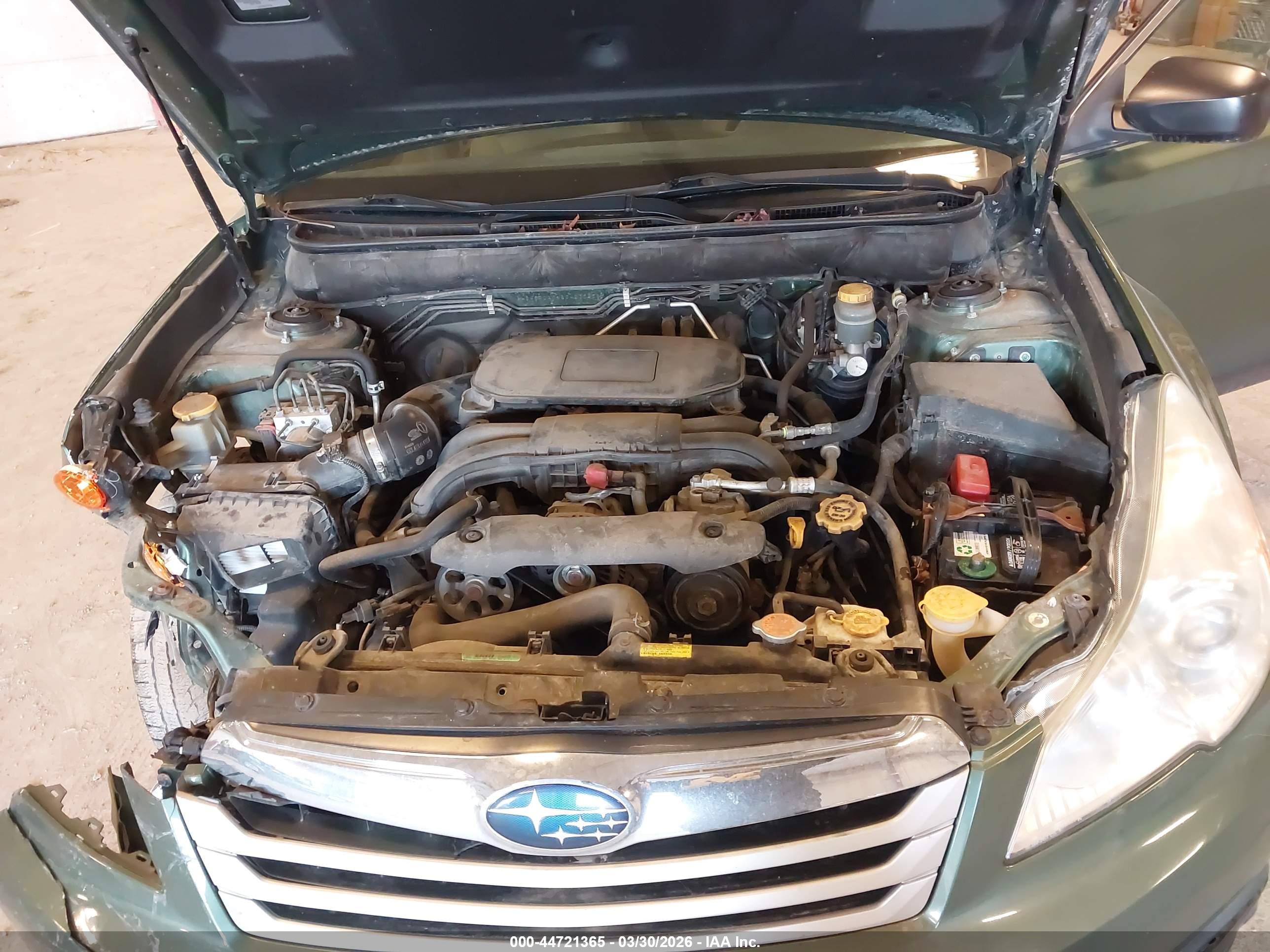 SUBARU OUTBACK image 10