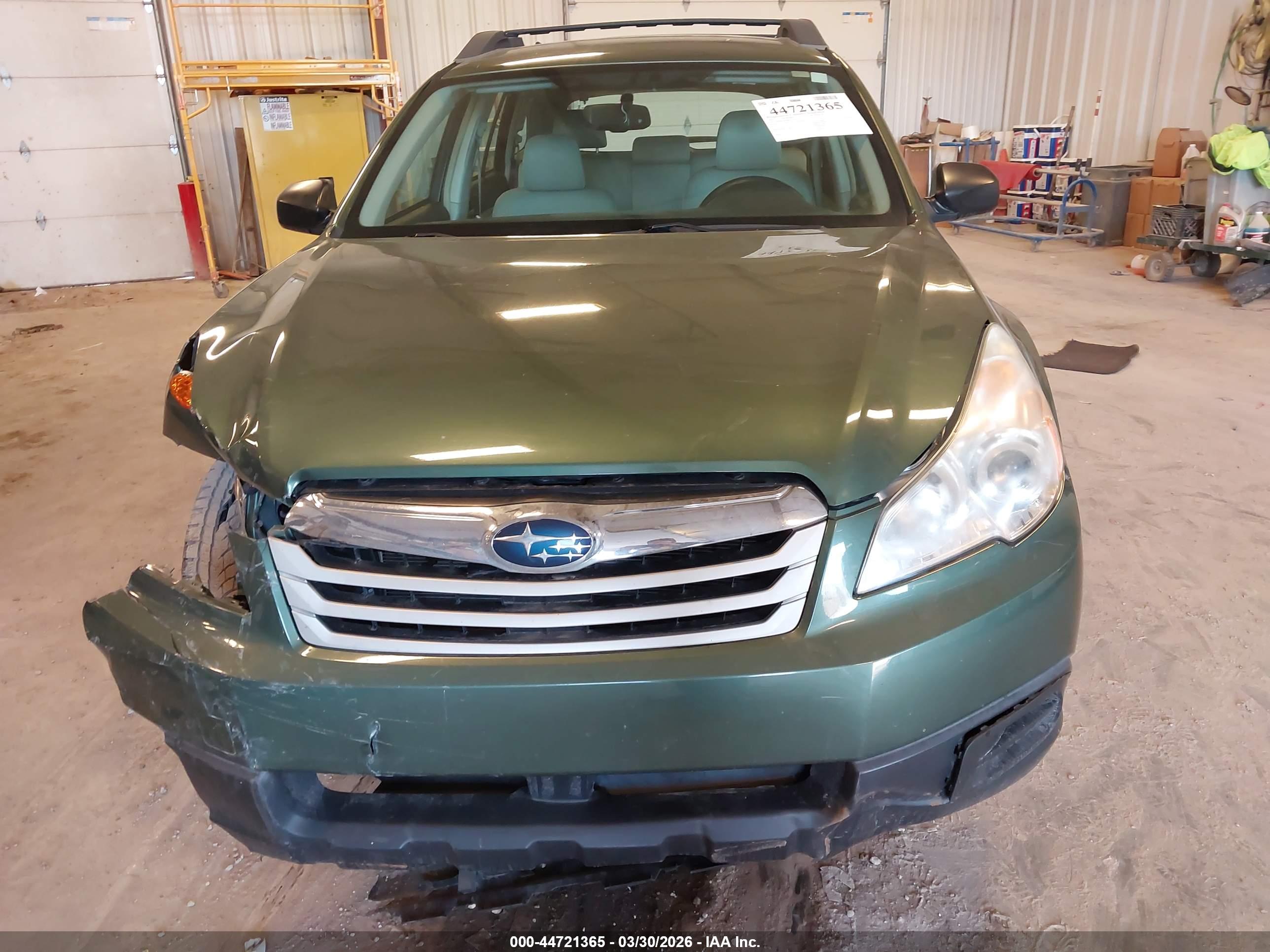 SUBARU OUTBACK image 6