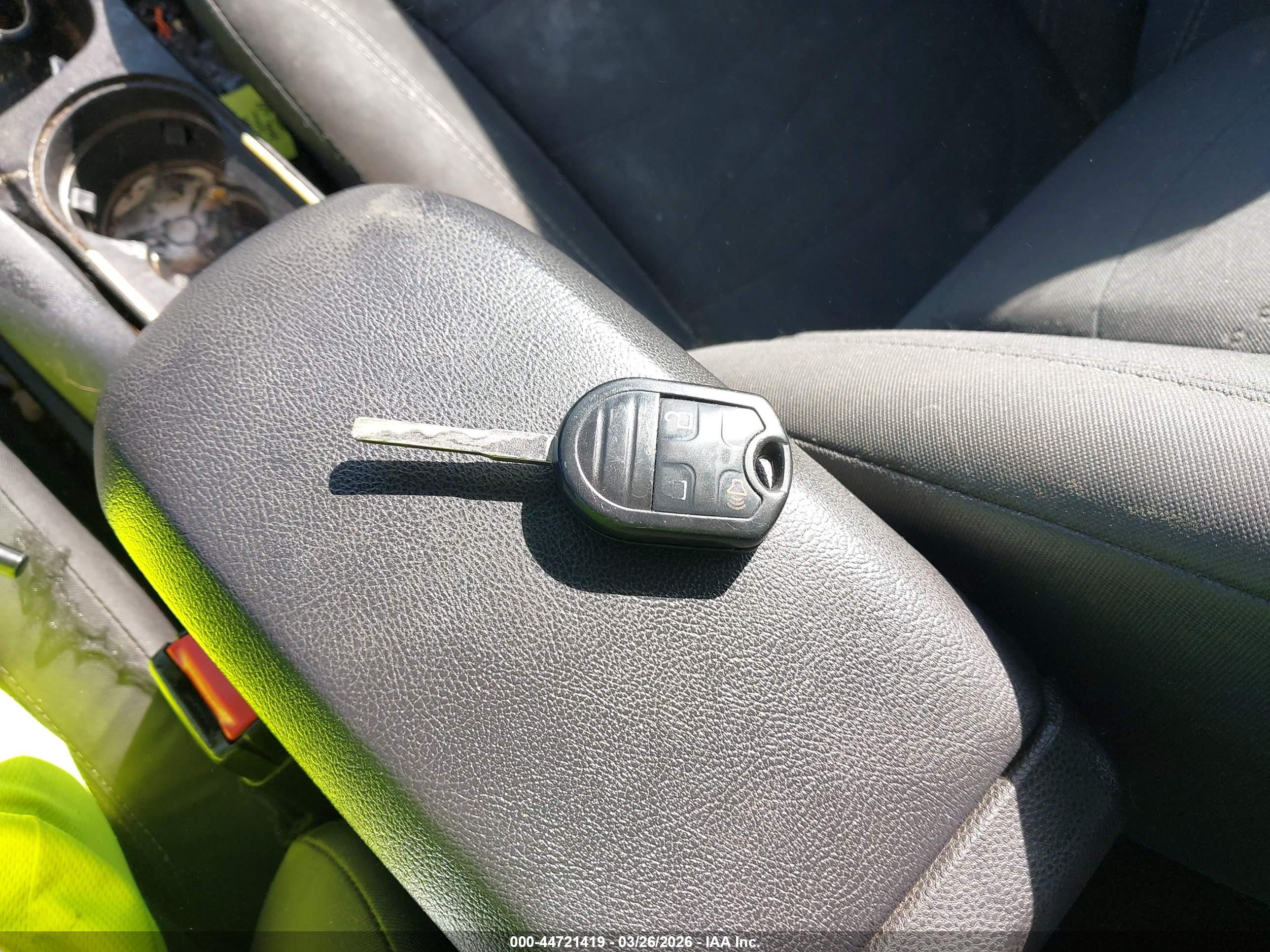 FORD FIESTA image 11