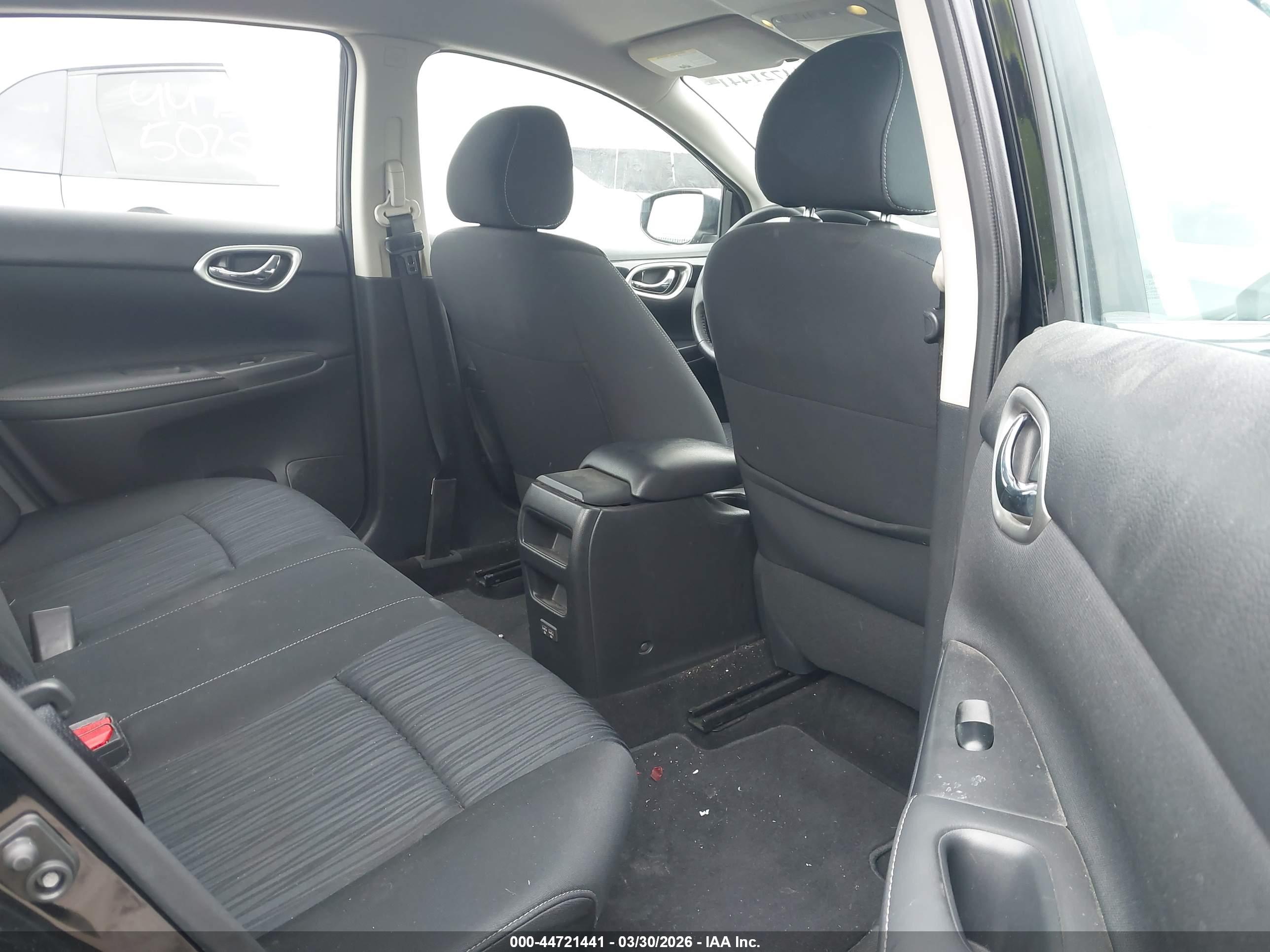 NISSAN SENTRA image 8