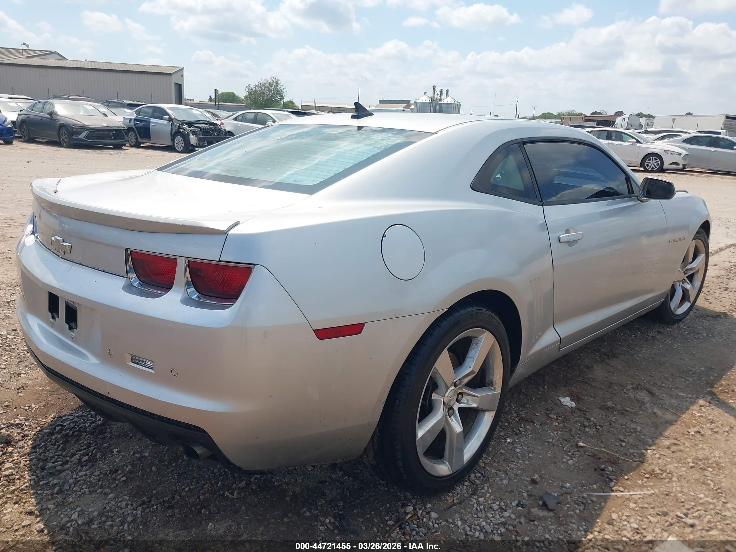 CHEVROLET CAMARO image 4