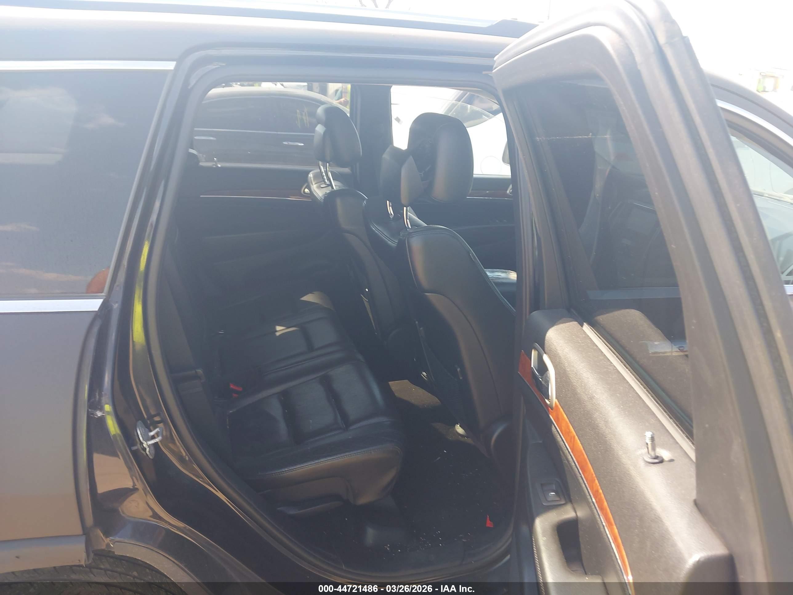 JEEP GRAND image 8