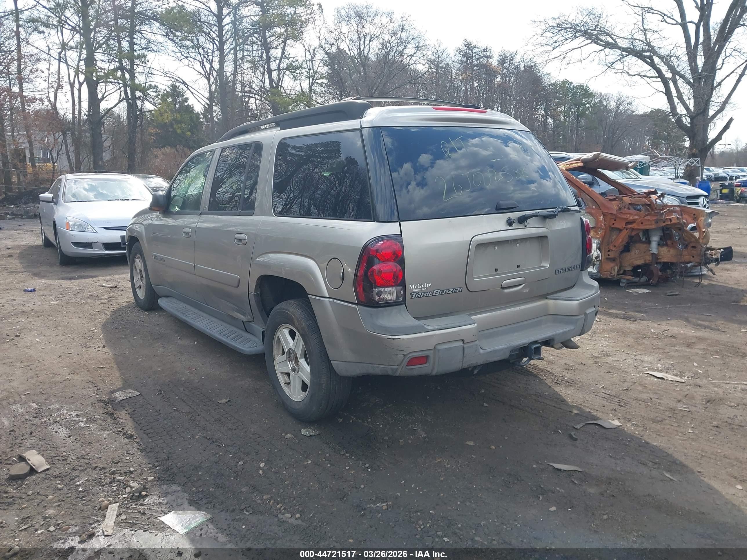 CHEVROLET TRAILBLAZER image 3