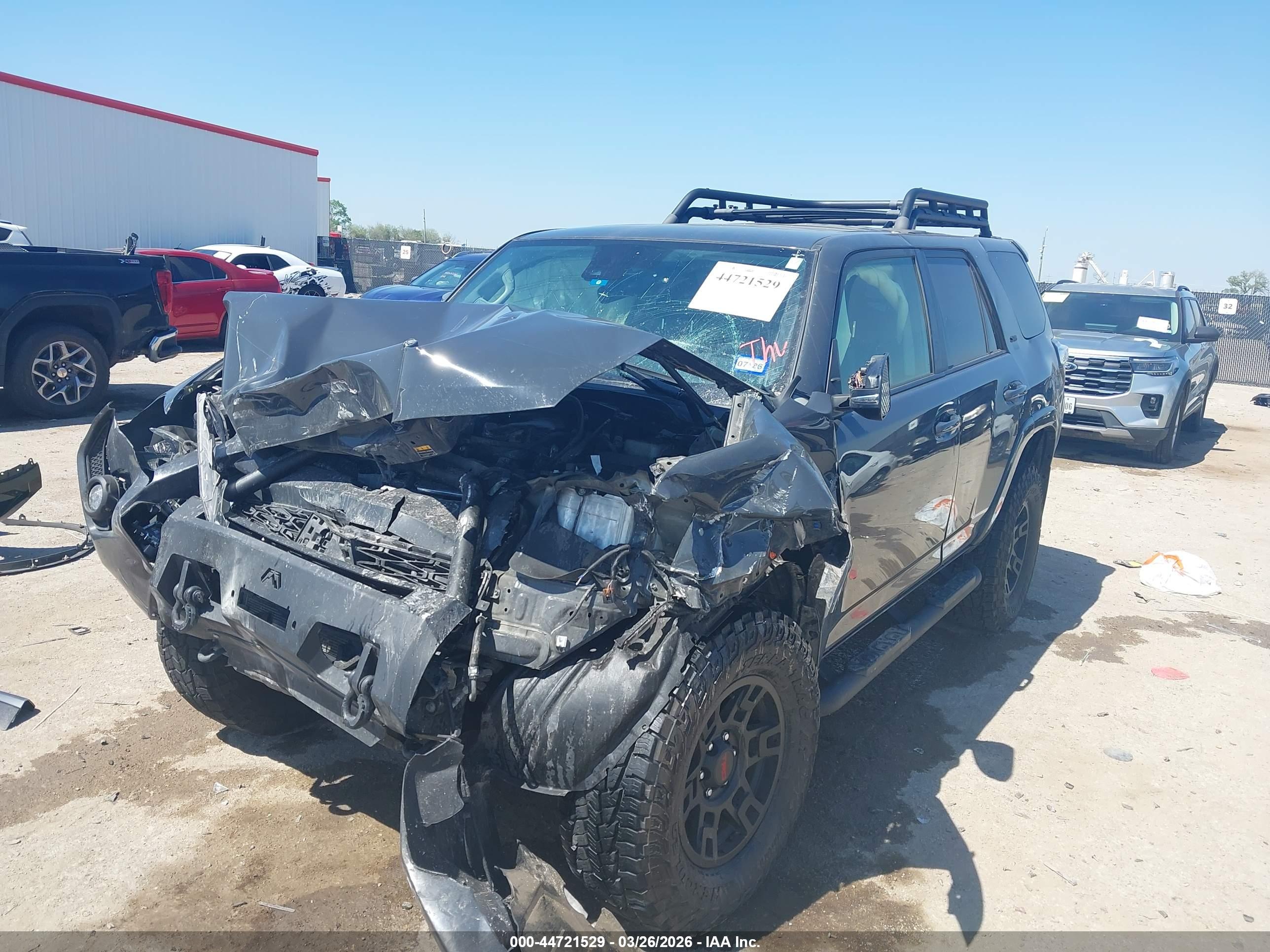 TOYOTA 4RUNNER image 2