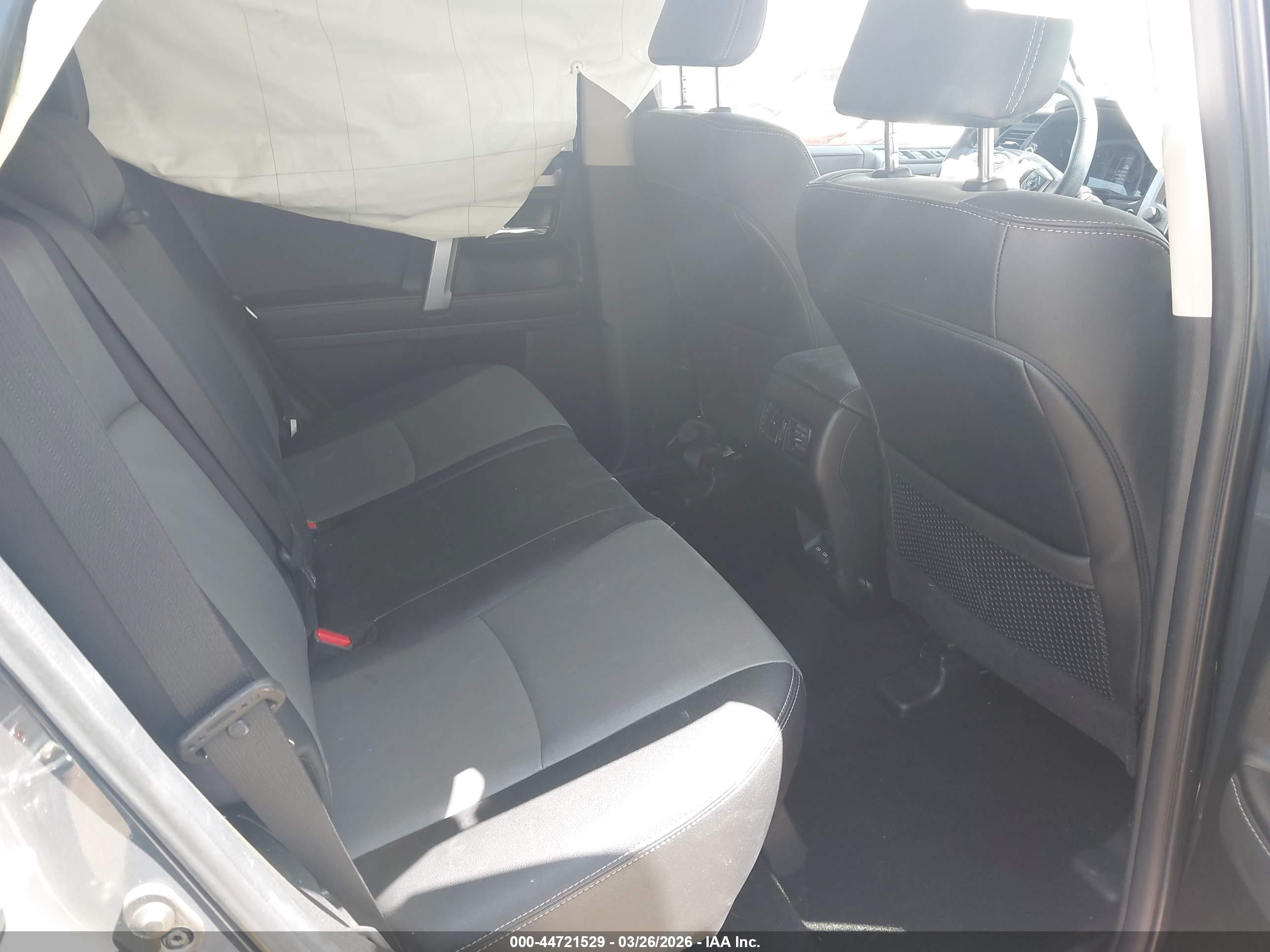 TOYOTA 4RUNNER image 8