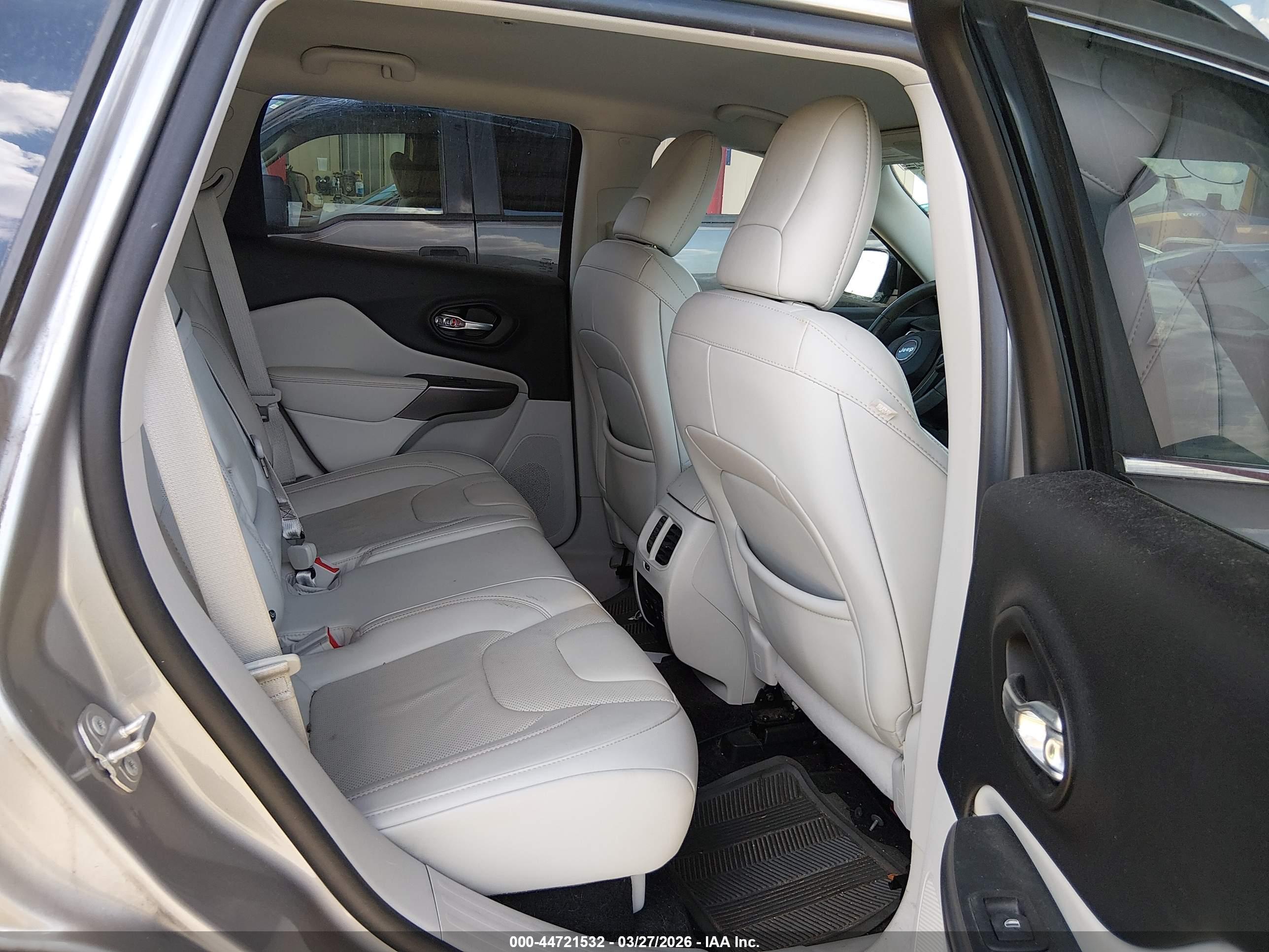 JEEP CHEROKEE image 8
