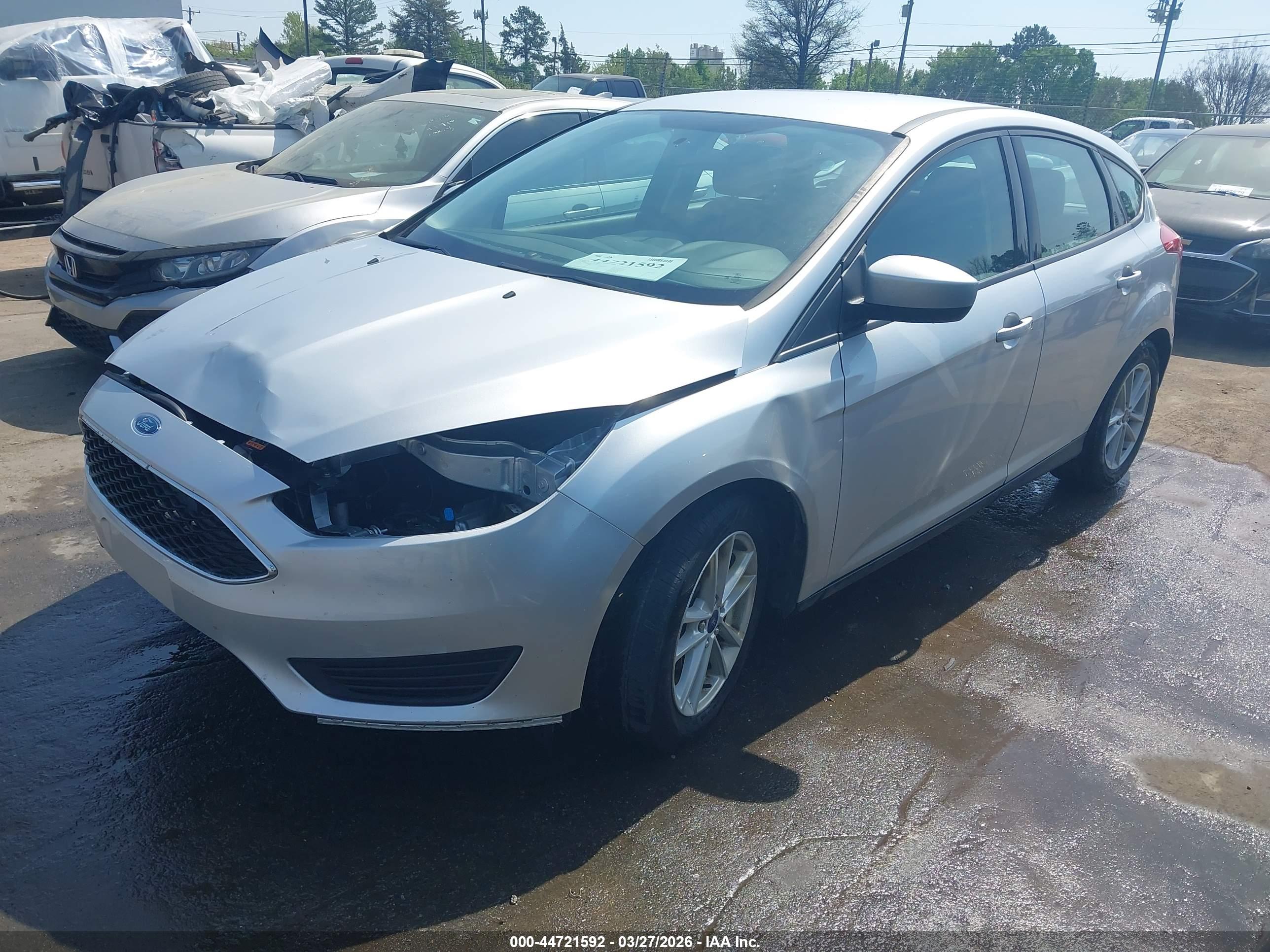 FORD FOCUS image 2