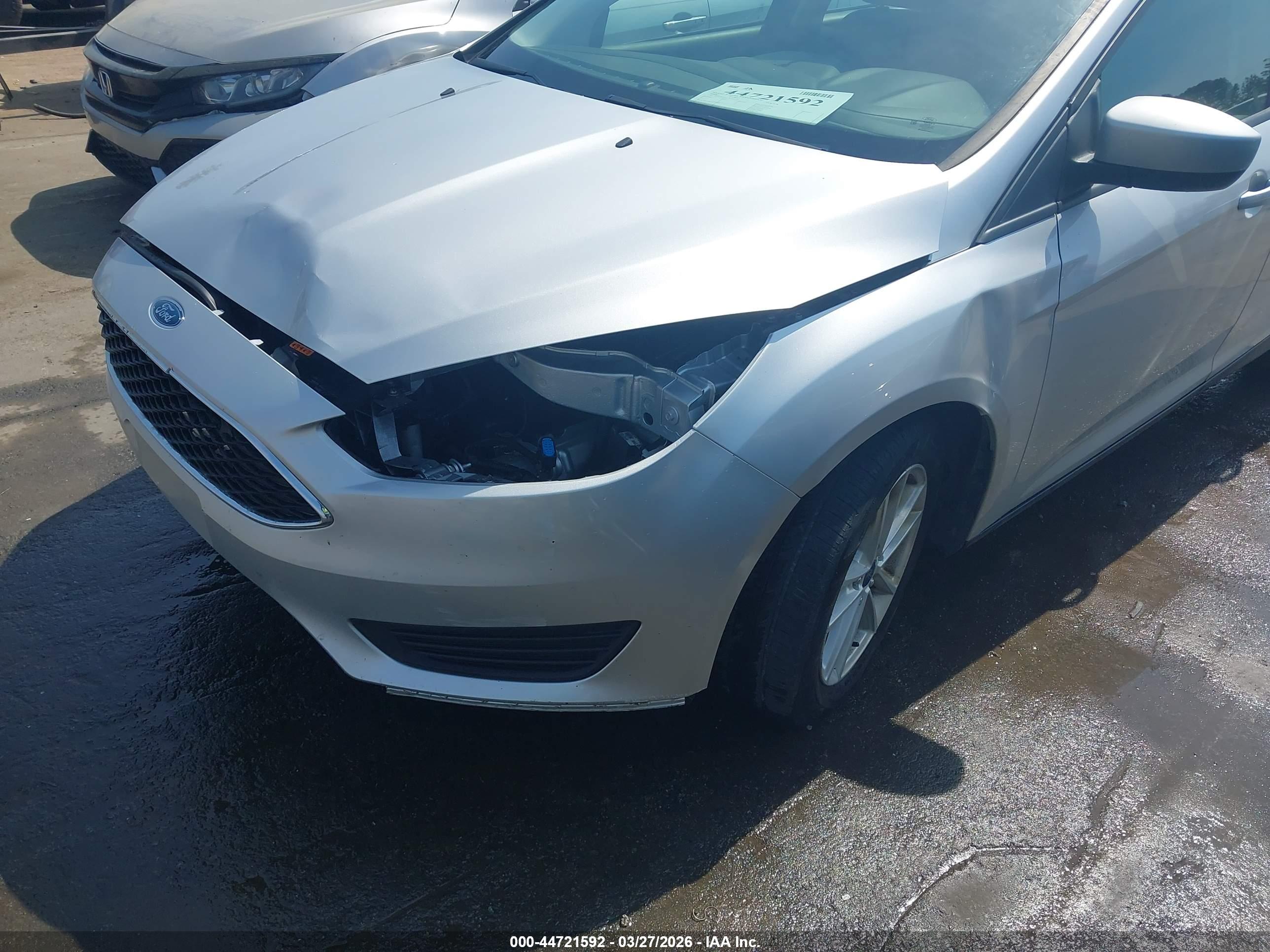 FORD FOCUS image 6
