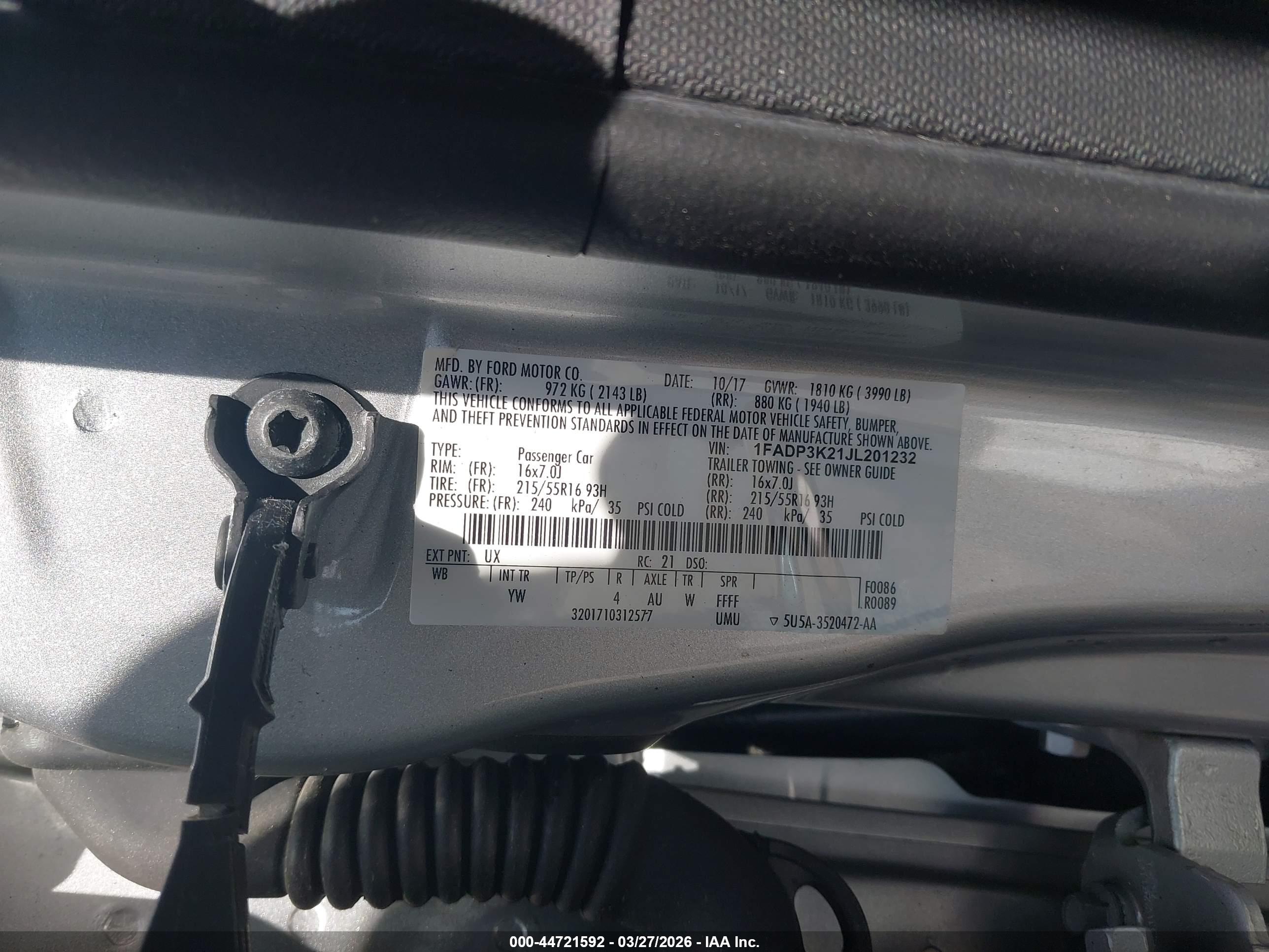 FORD FOCUS image 9