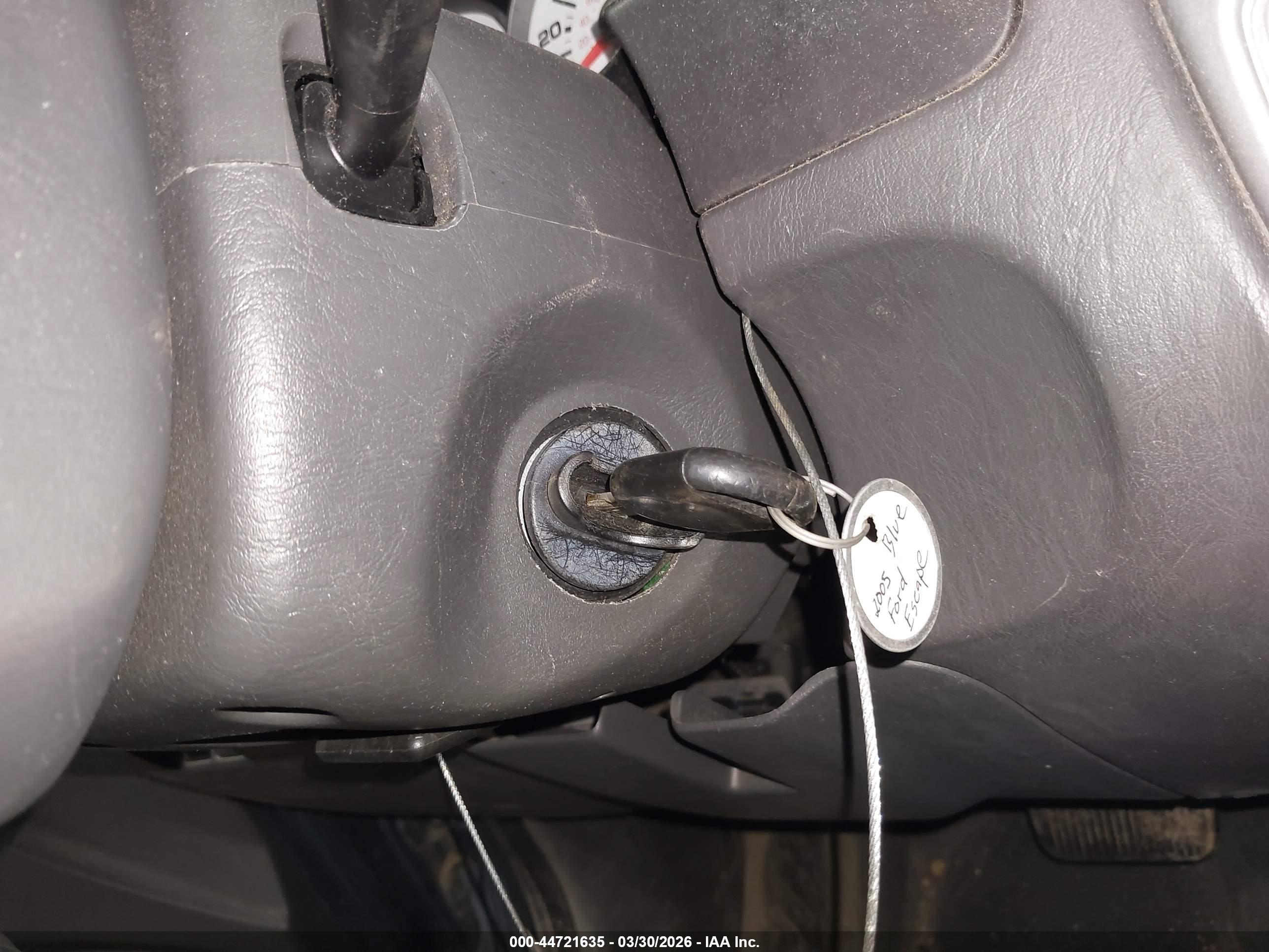 FORD ESCAPE image 11
