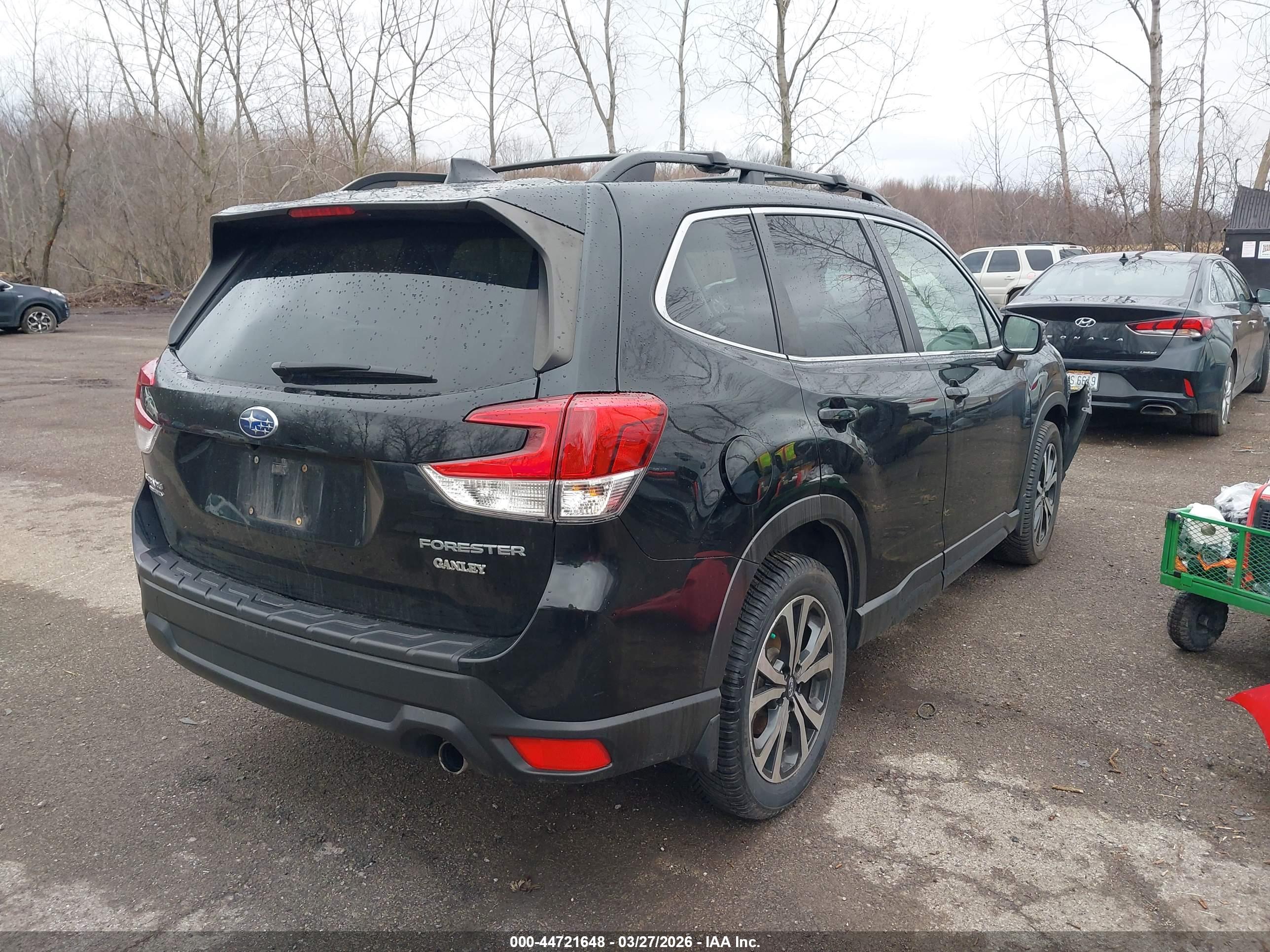 SUBARU FORESTER image 4