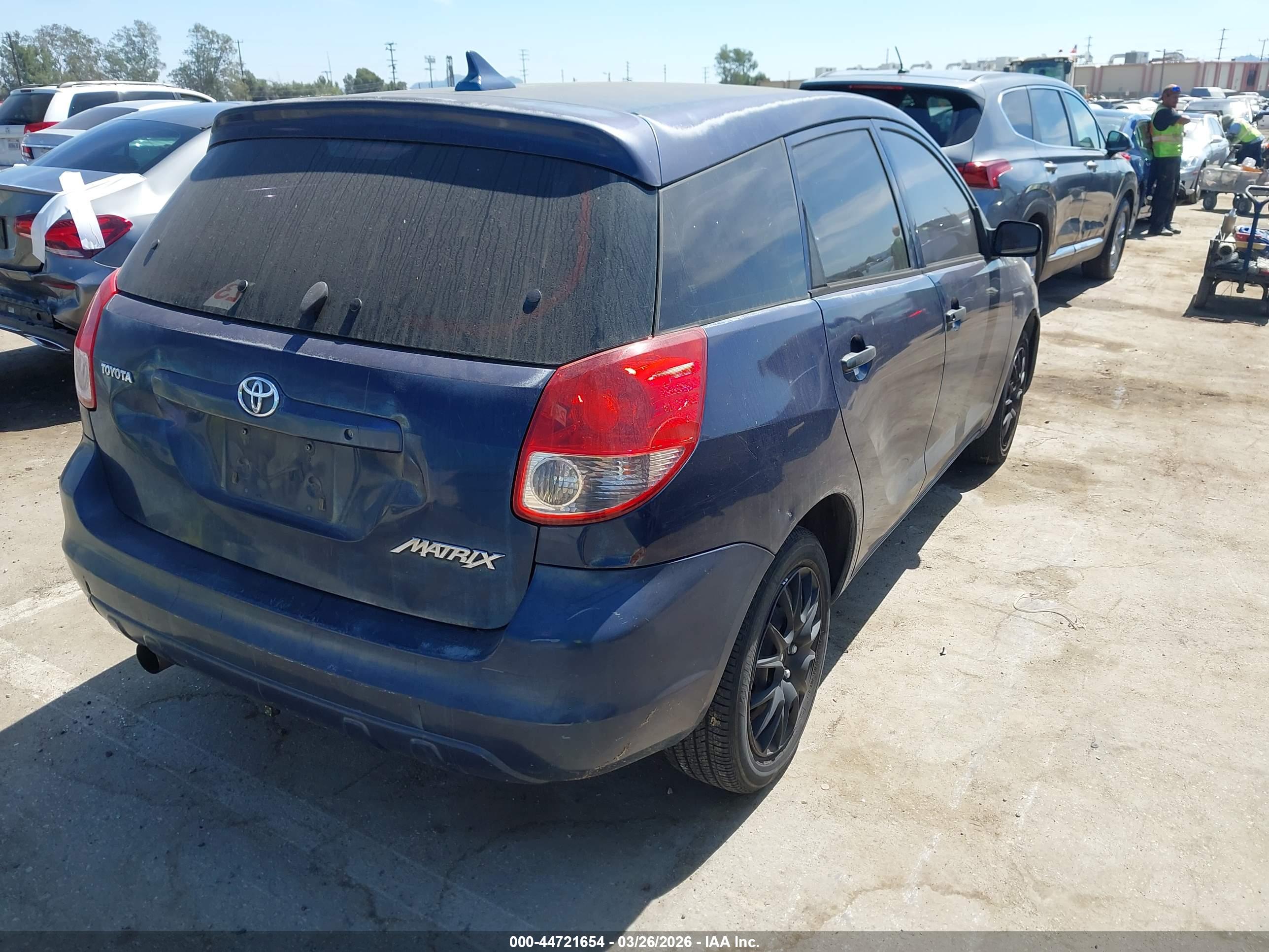 TOYOTA MATRIX image 4