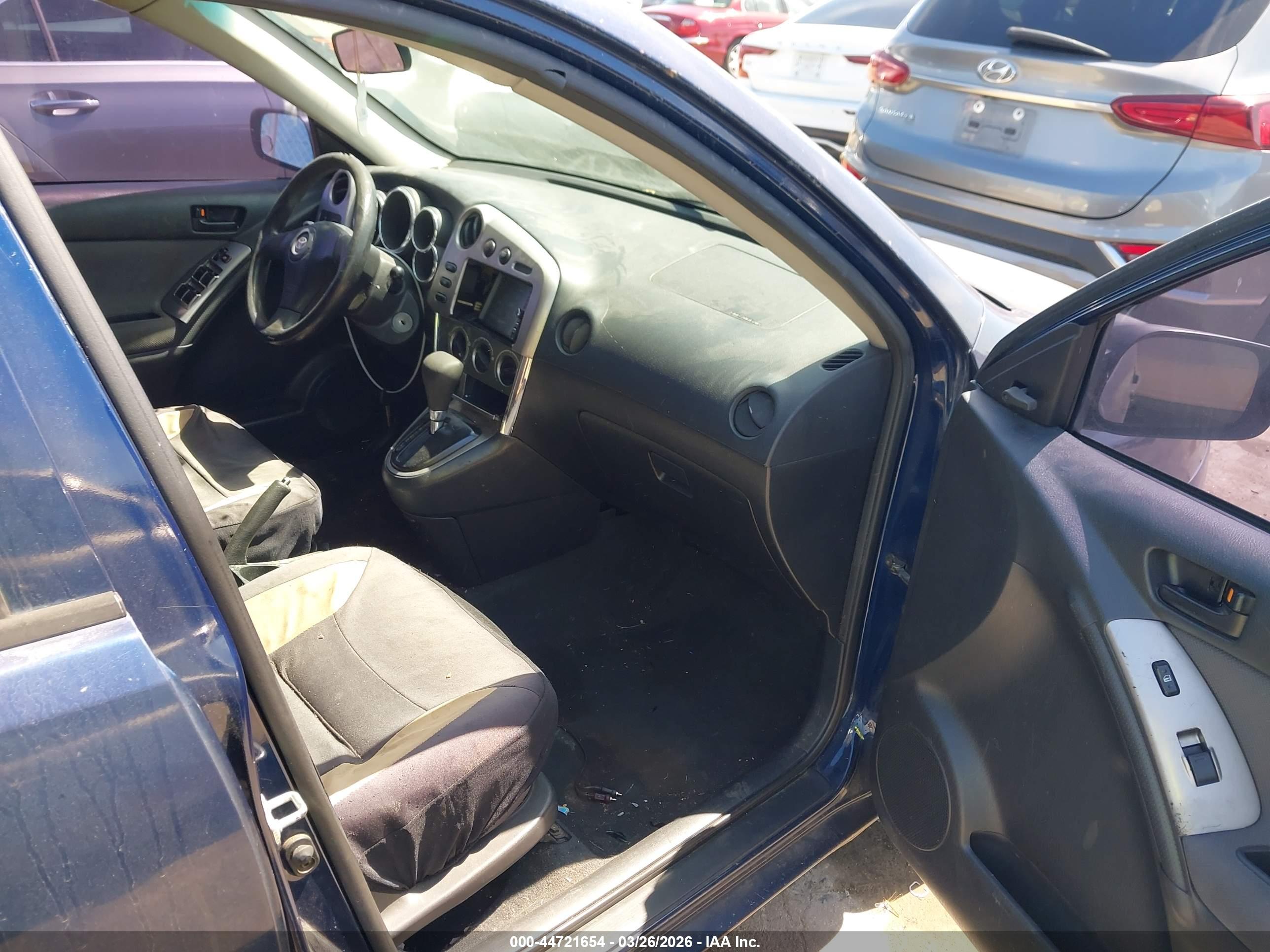 TOYOTA MATRIX image 5