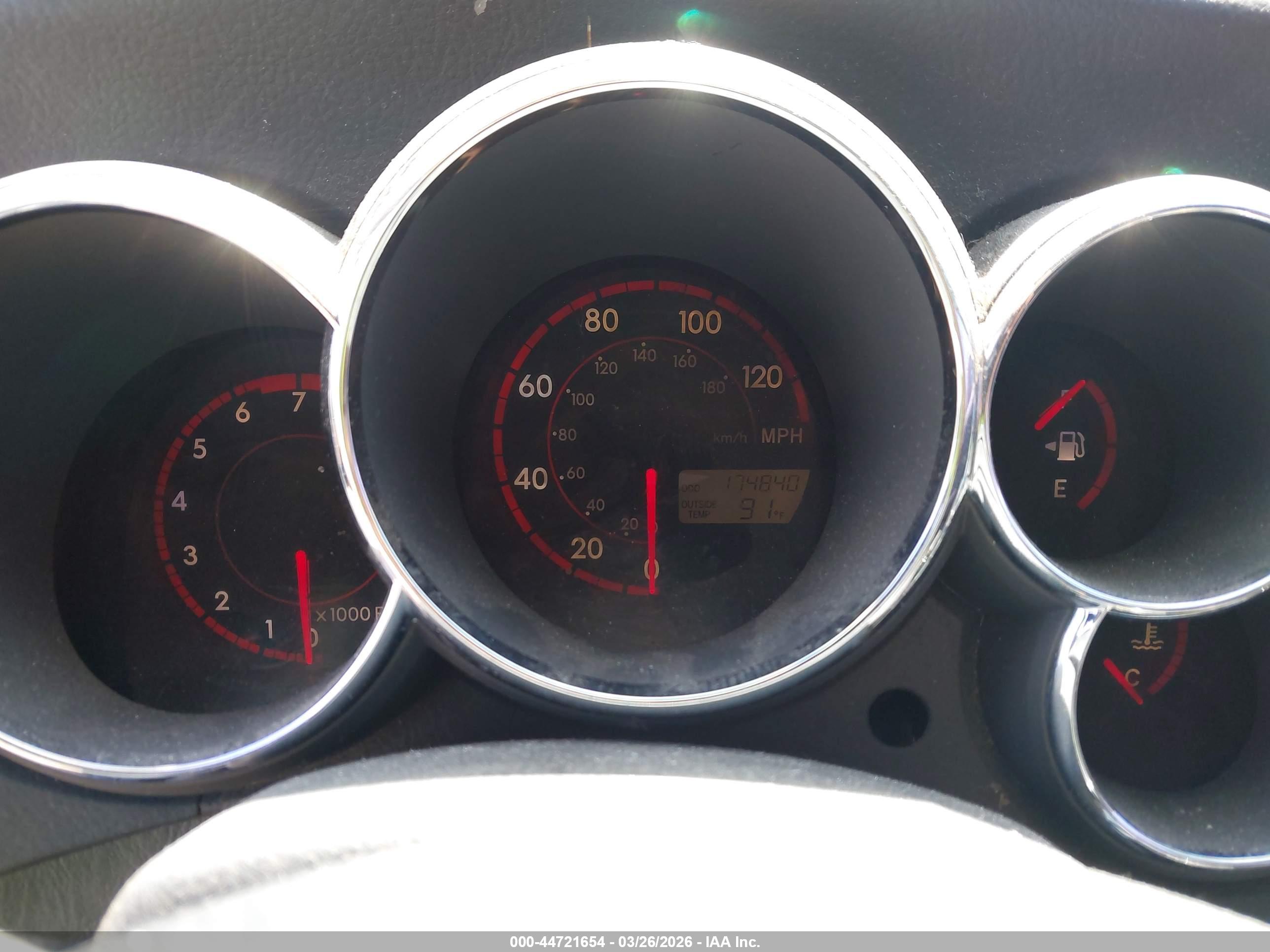 TOYOTA MATRIX image 7