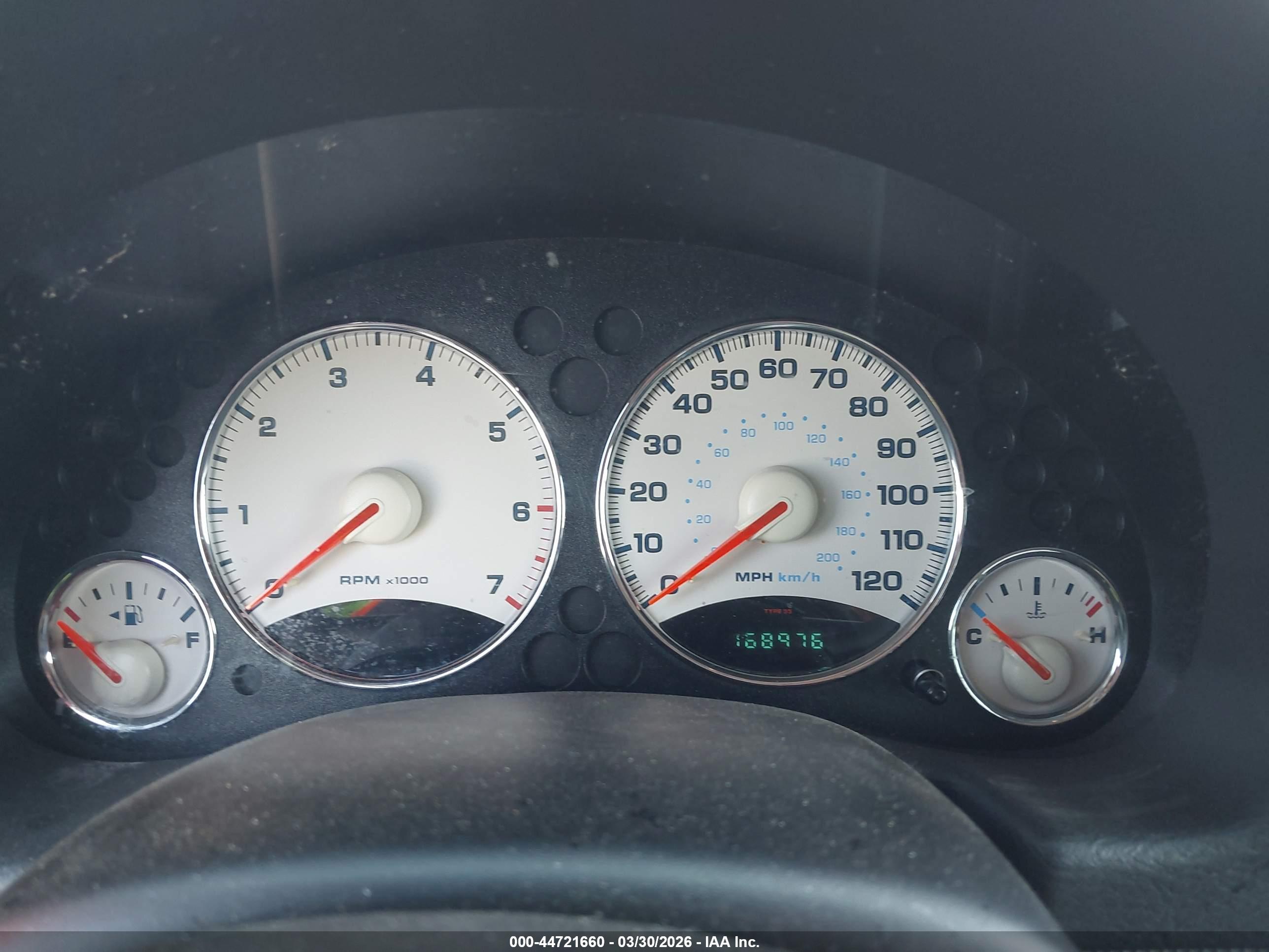 JEEP LIBERTY image 7