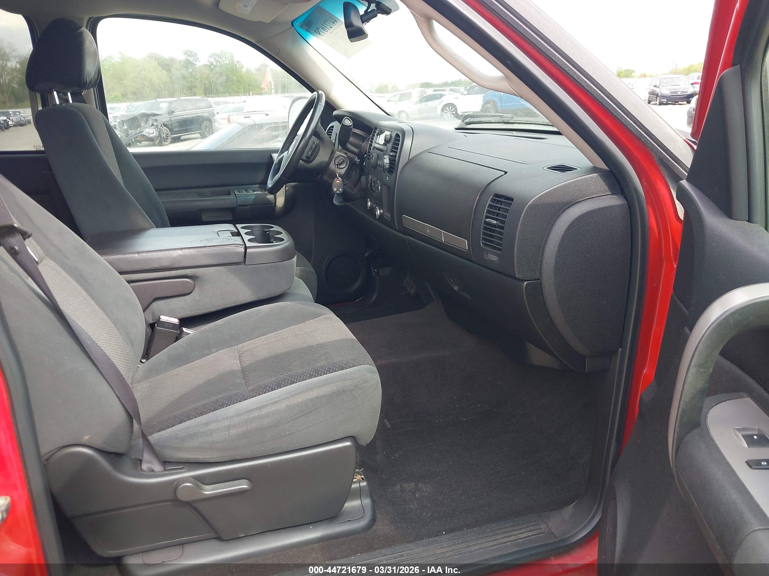GMC SIERRA image 5