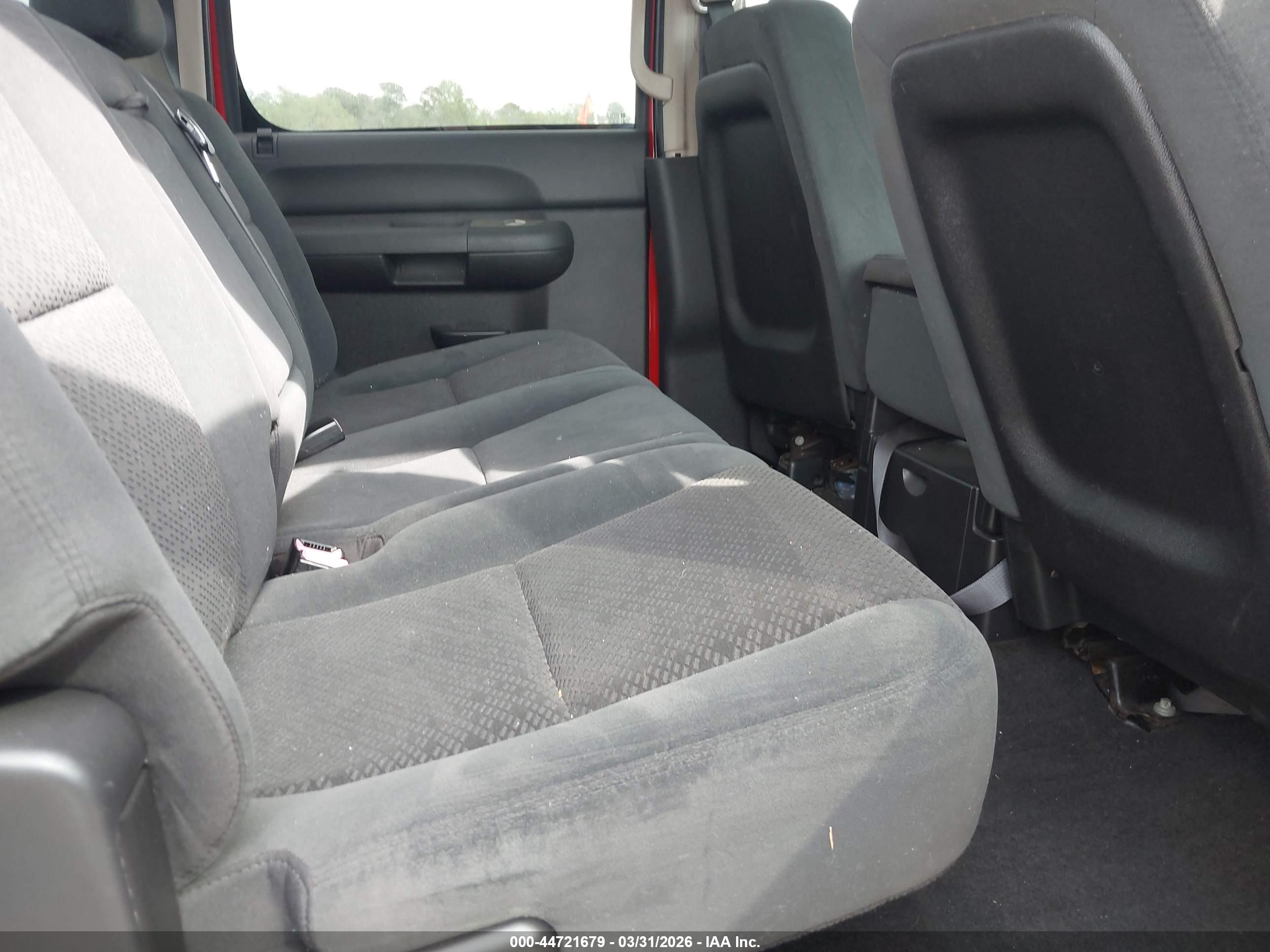 GMC SIERRA image 8