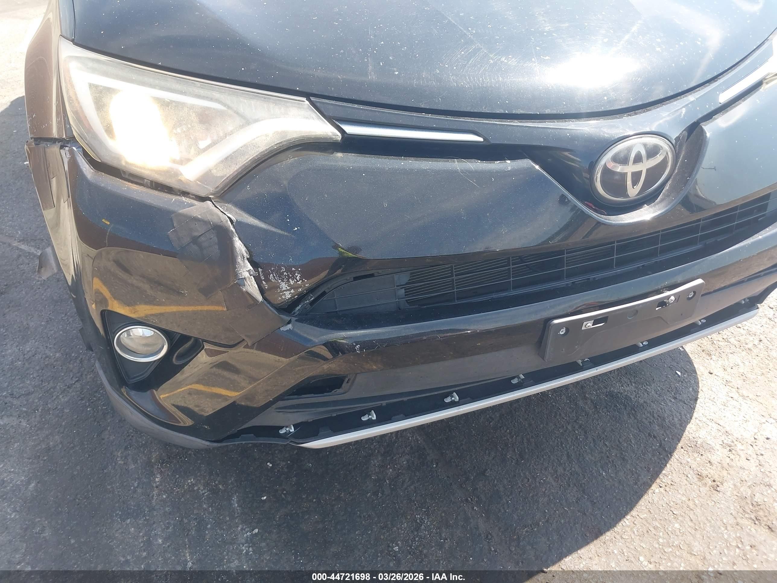 TOYOTA RAV4 image 6