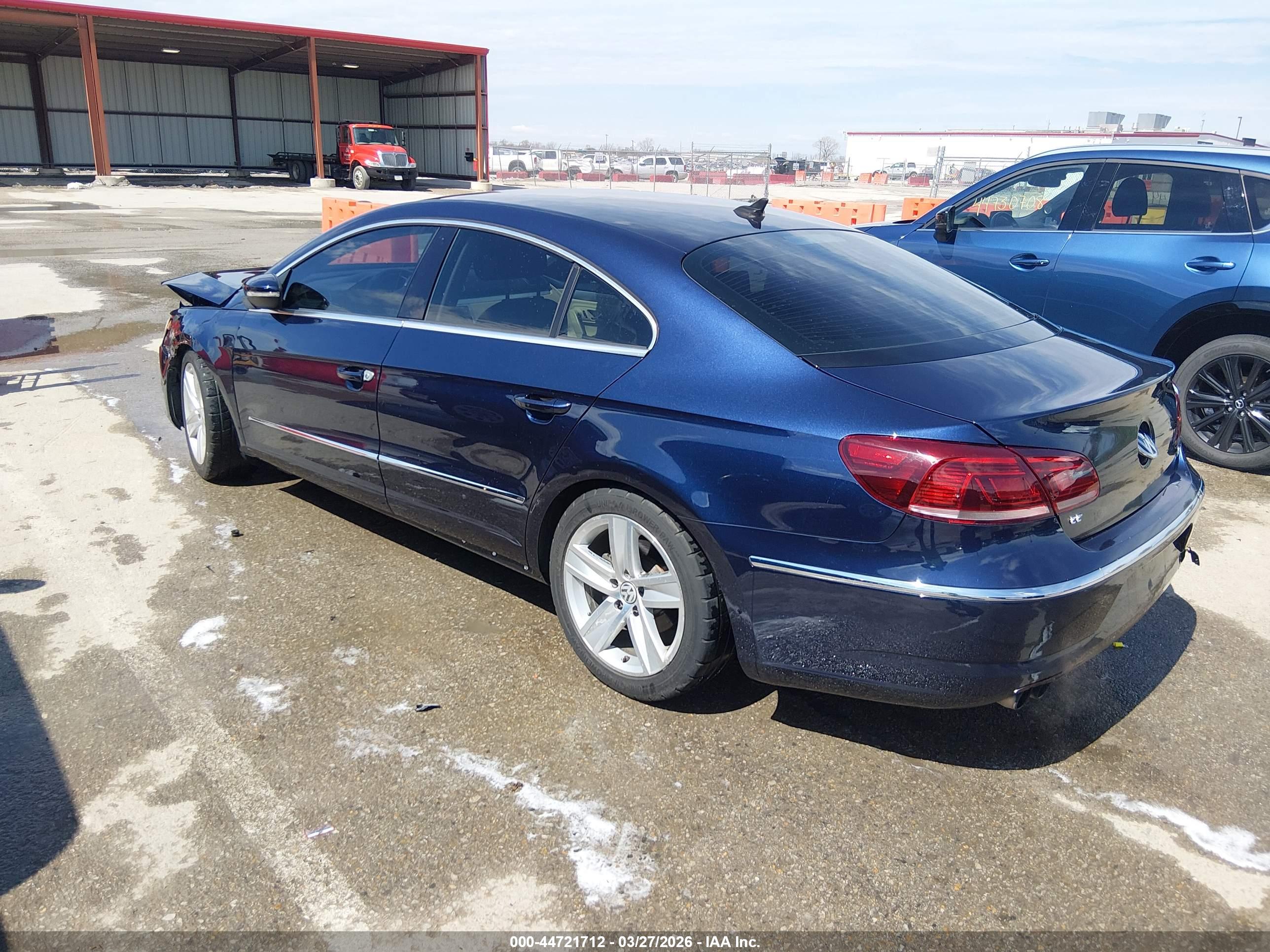 VOLKSWAGEN CC image 3