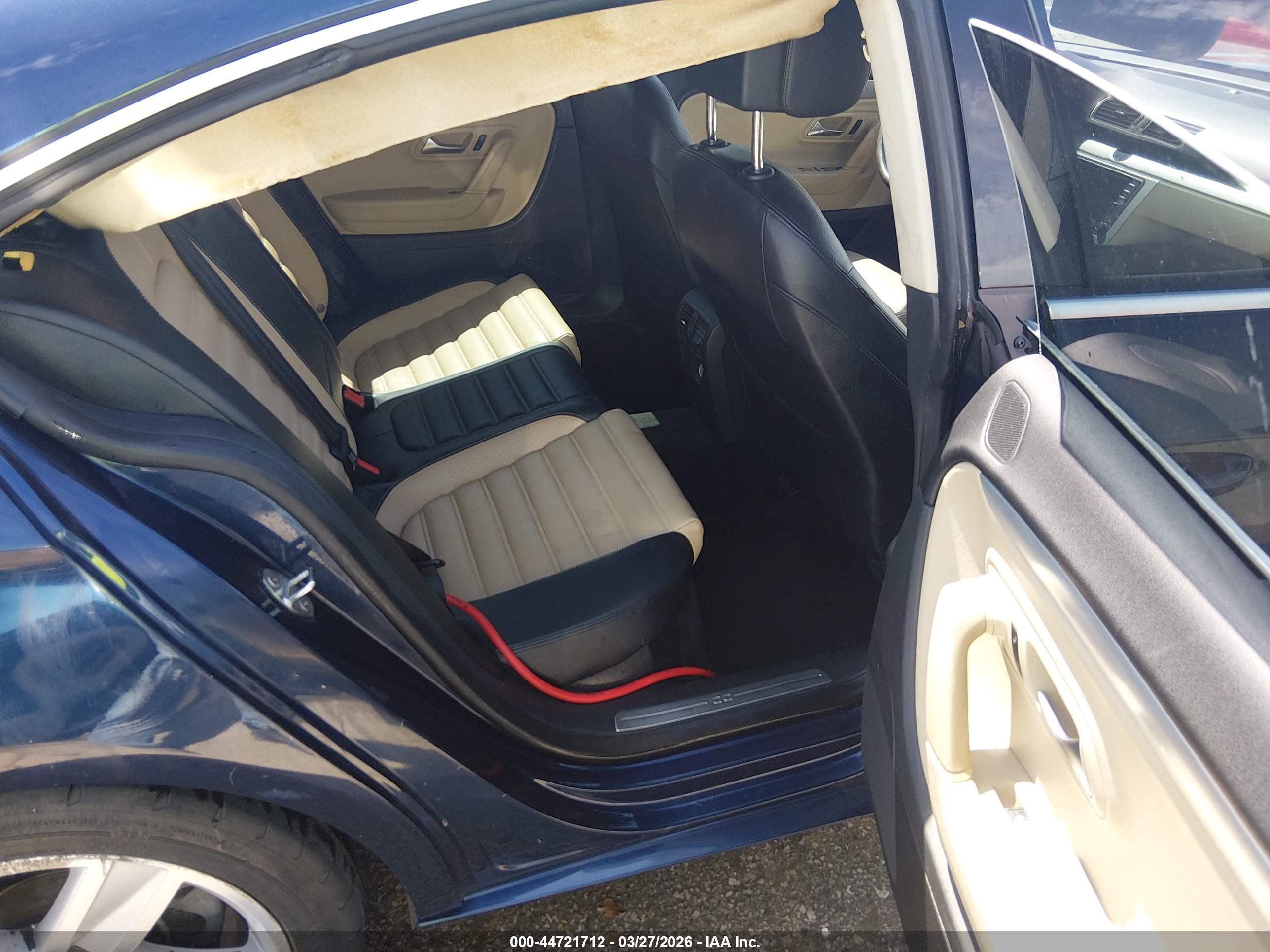 VOLKSWAGEN CC image 8