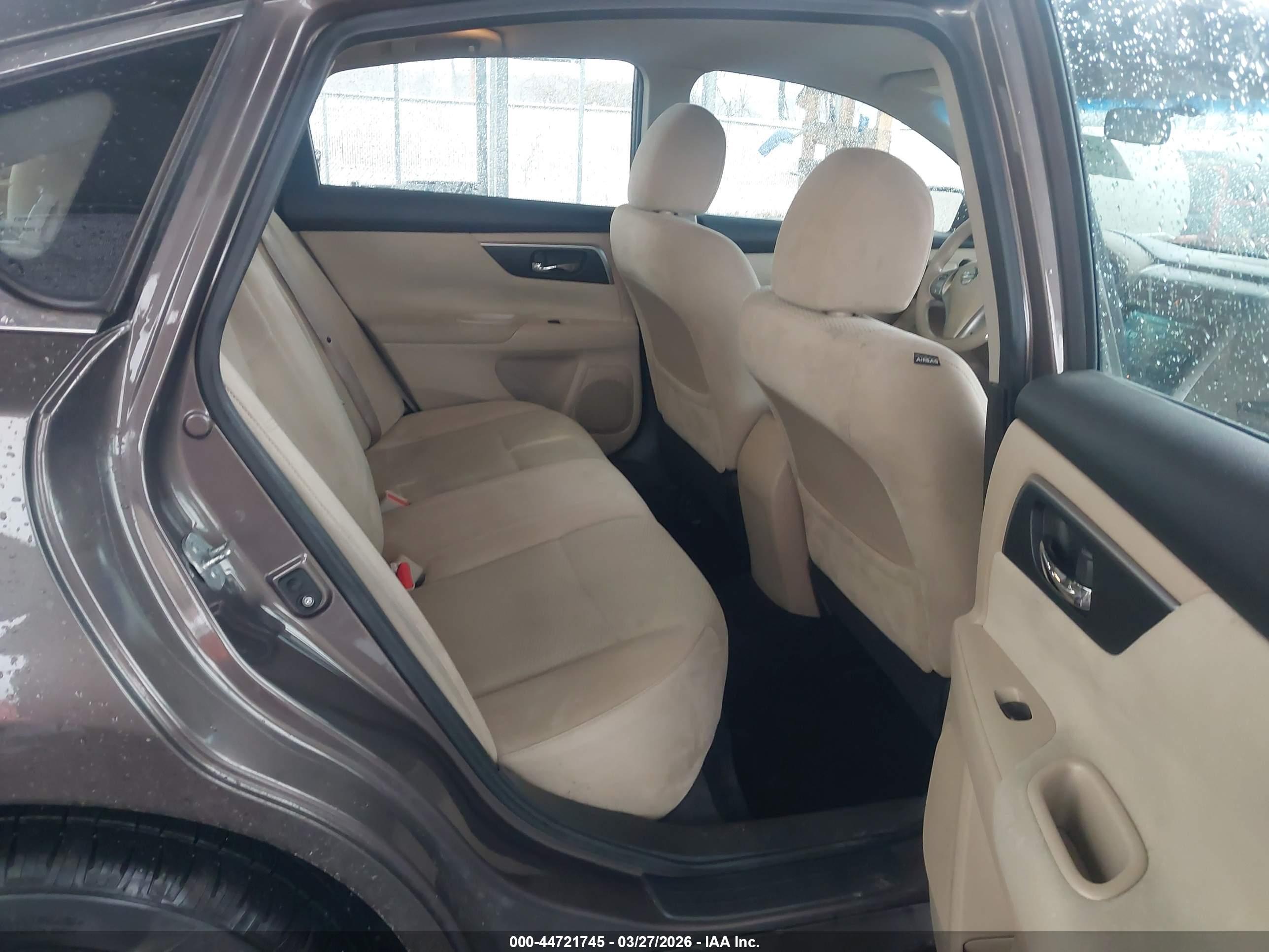 NISSAN ALTIMA image 8