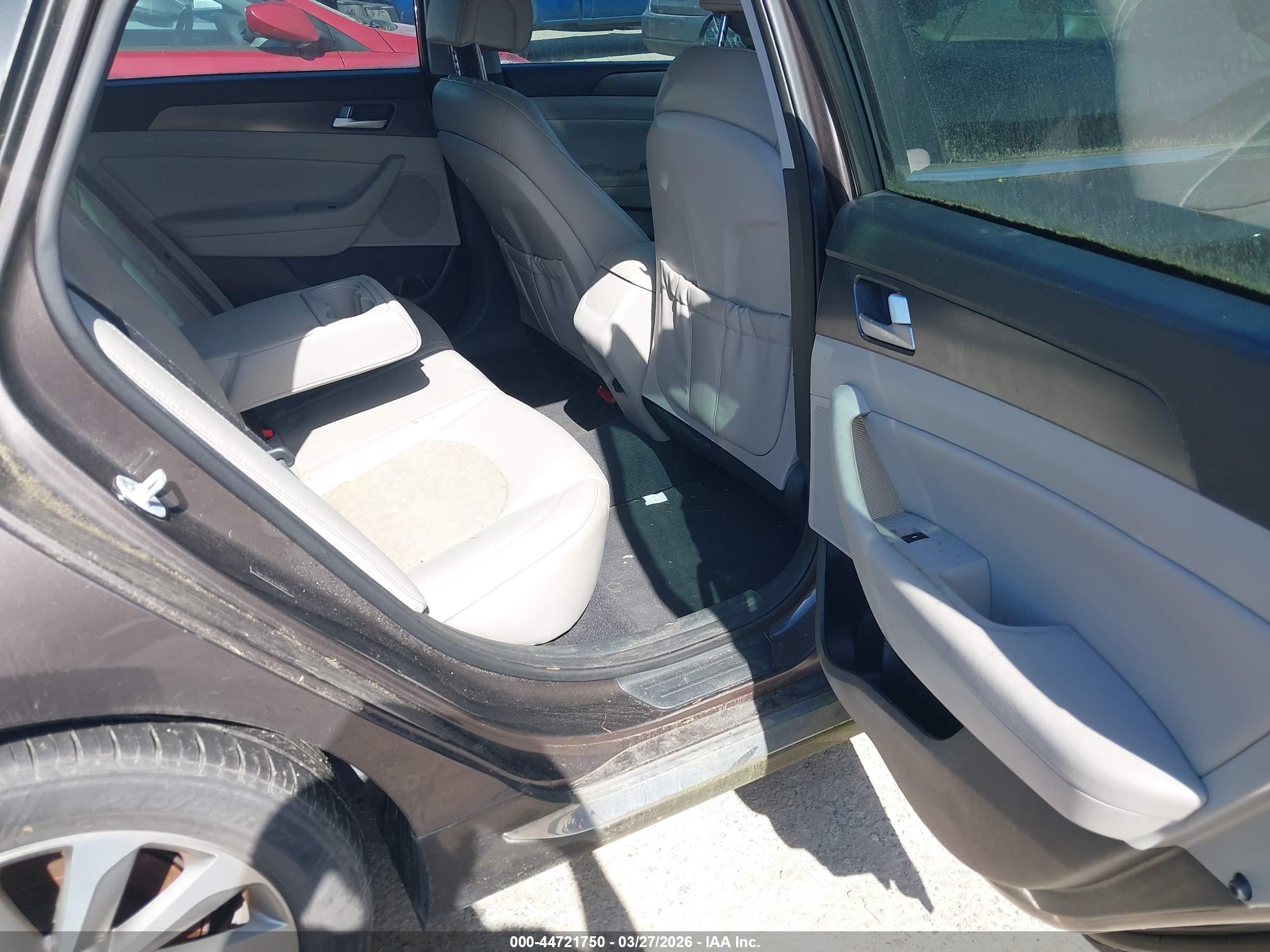 HYUNDAI SONATA image 8